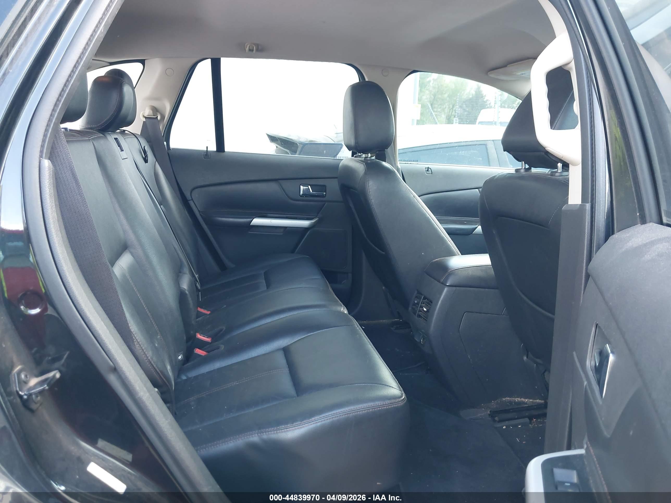FORD EDGE image 8