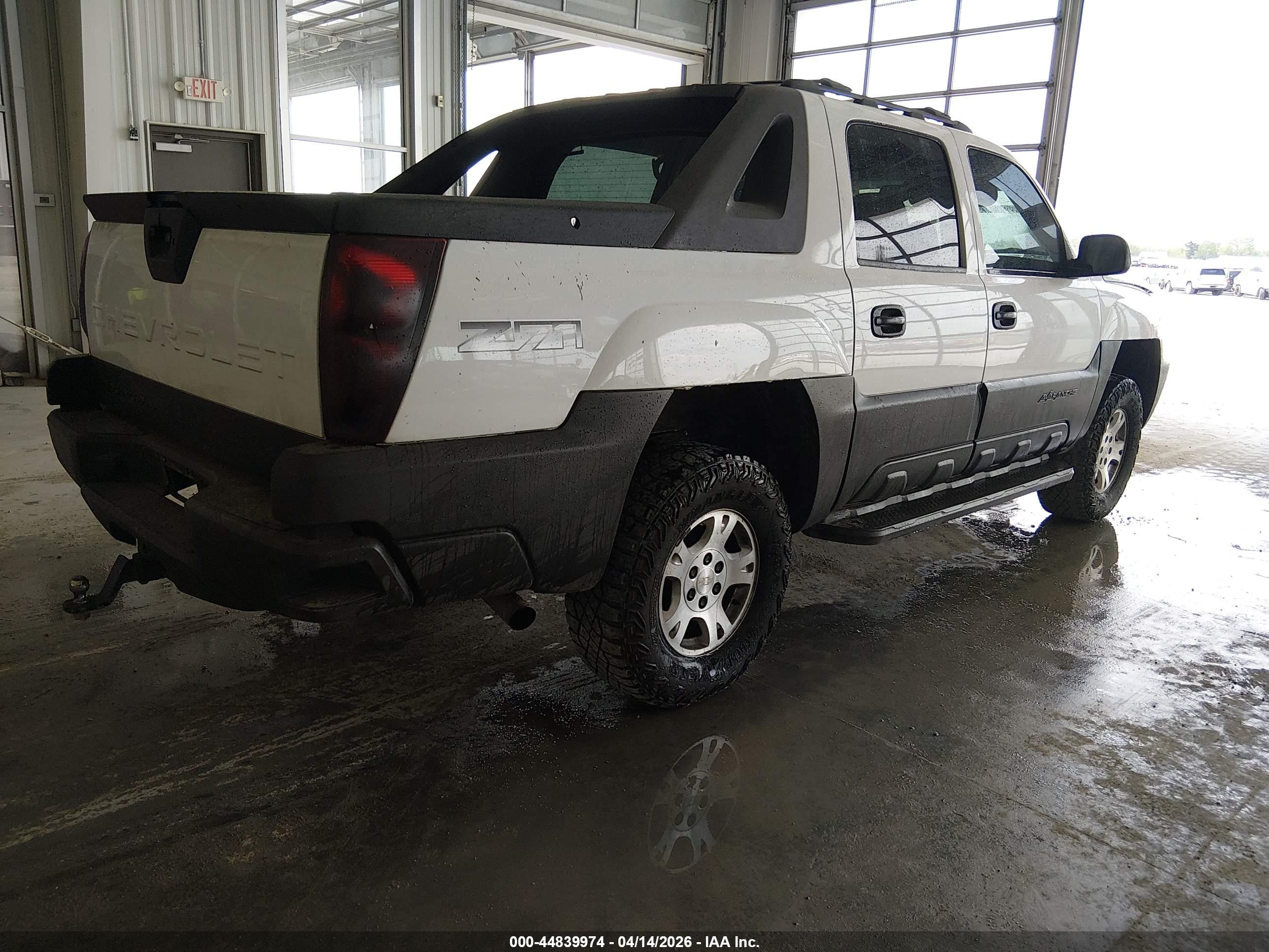 CHEVROLET AVALANCHE image 4