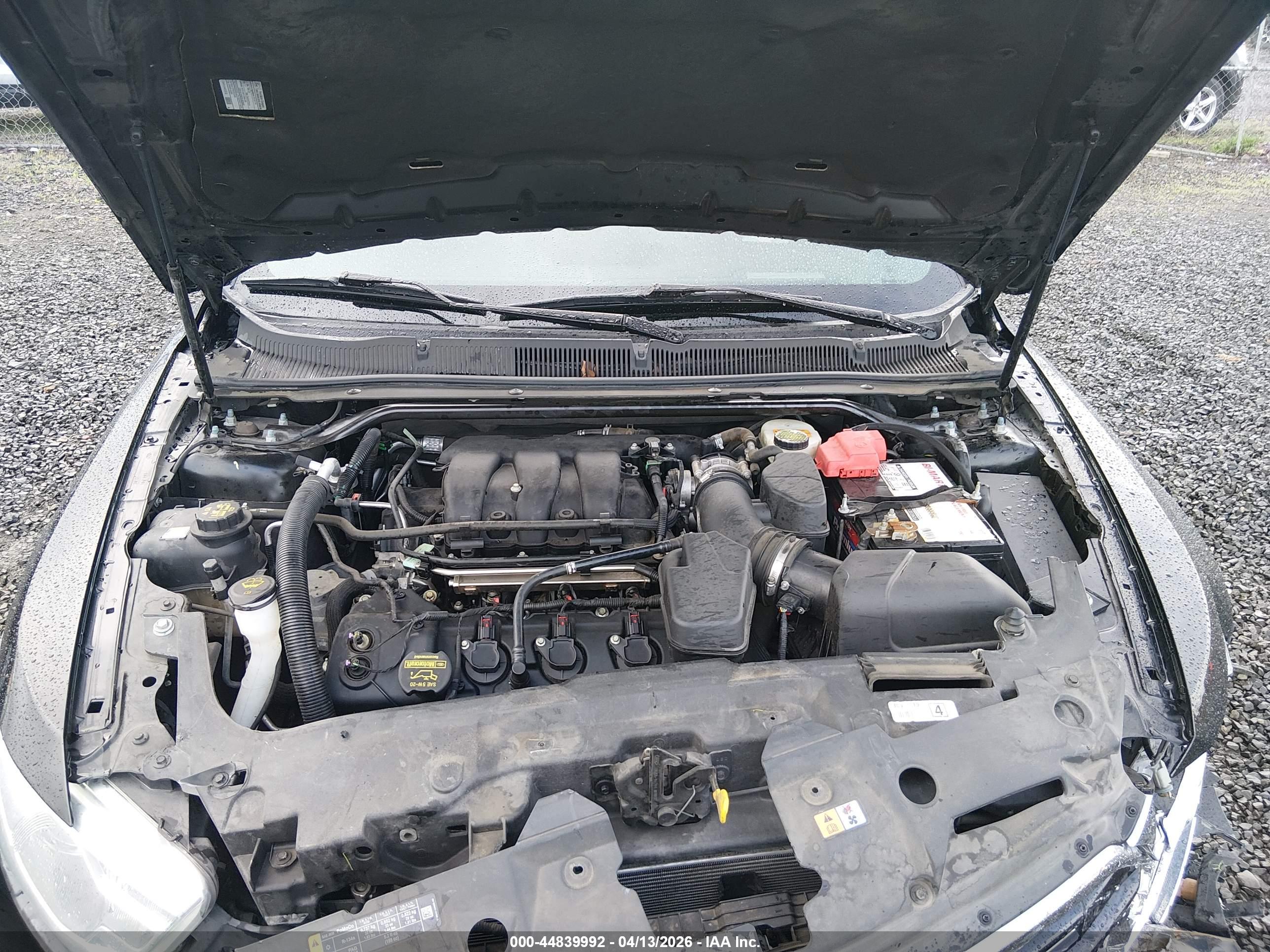 FORD TAURUS image 10