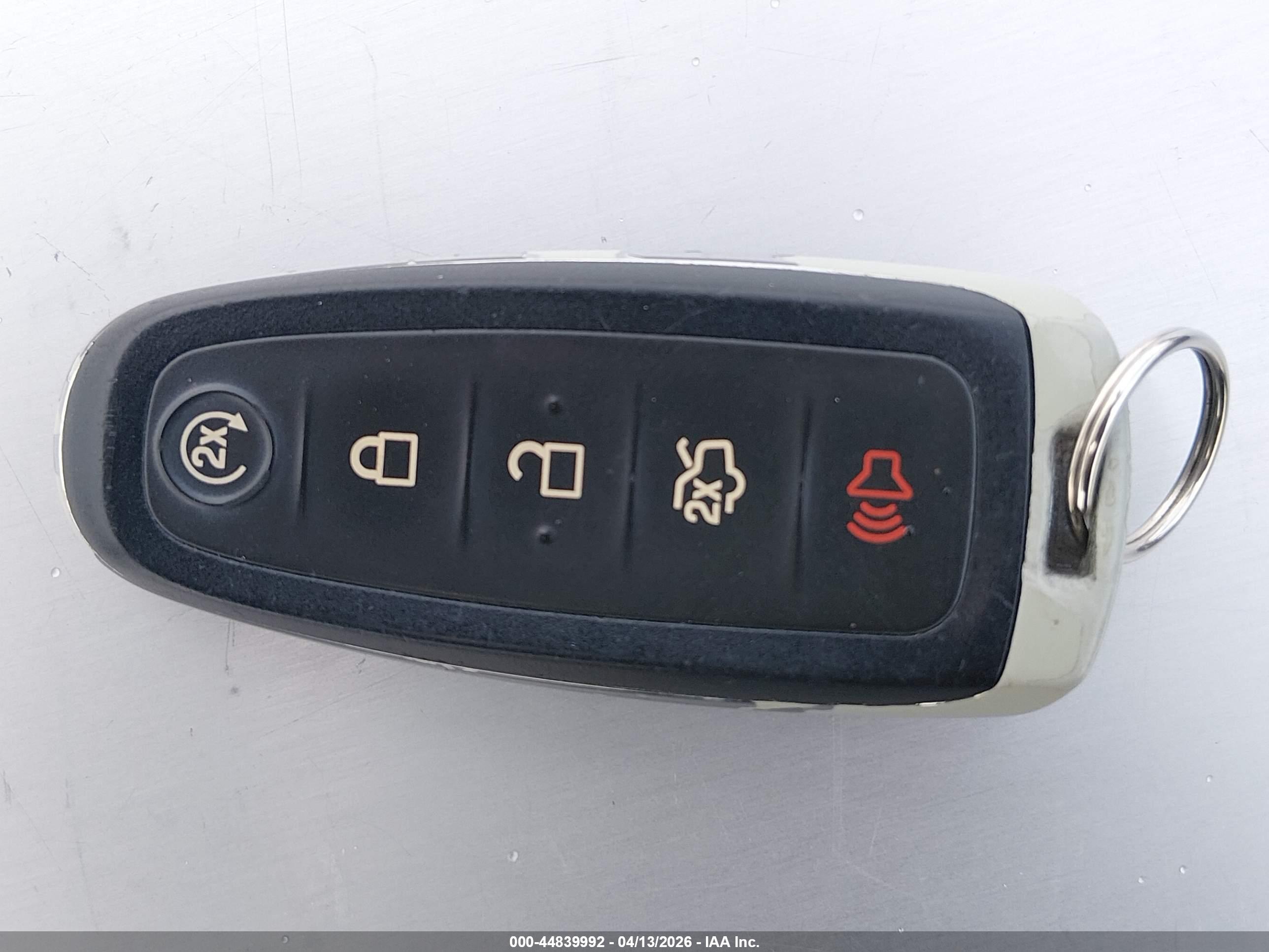 FORD TAURUS image 11