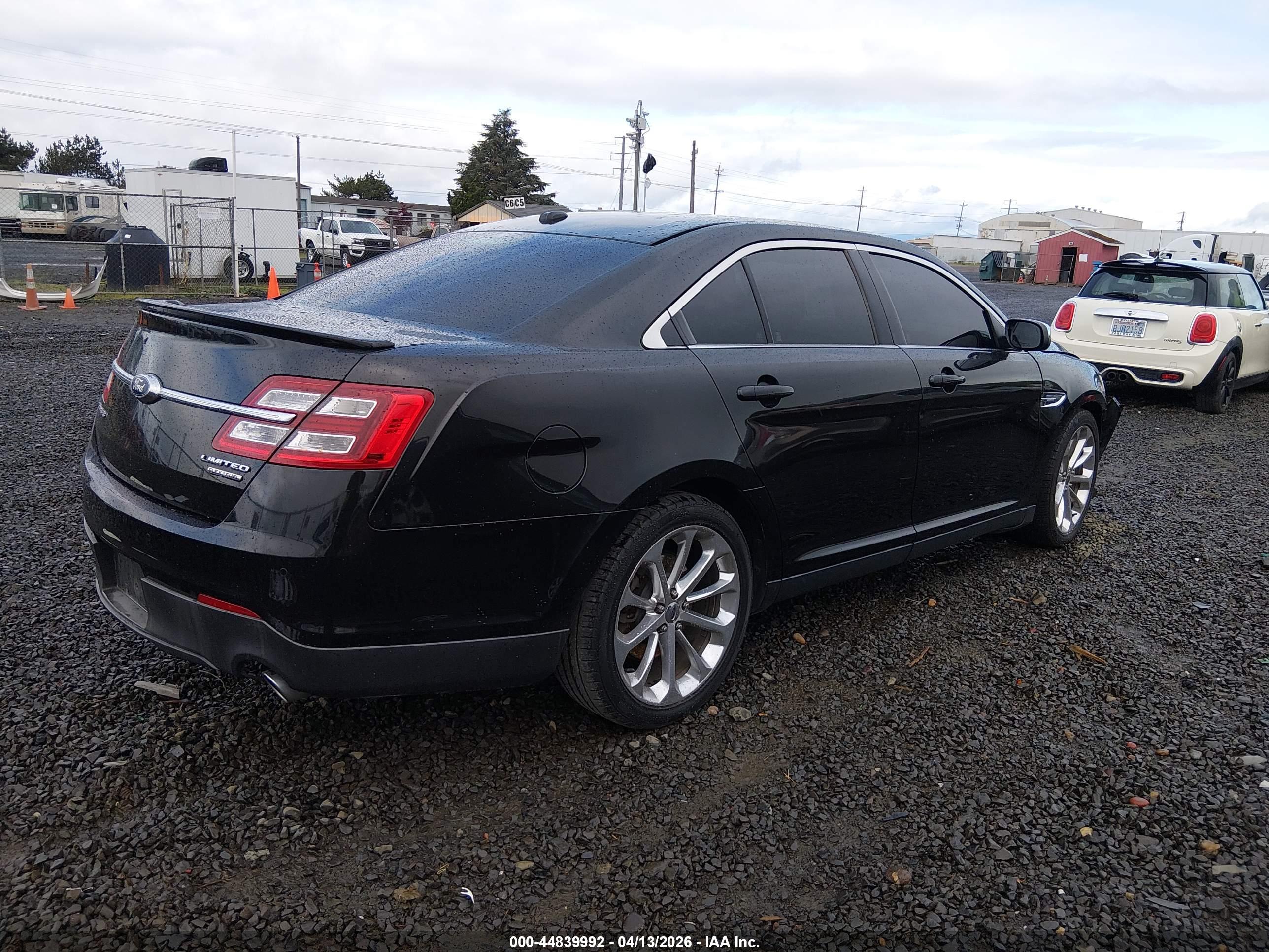 FORD TAURUS image 4