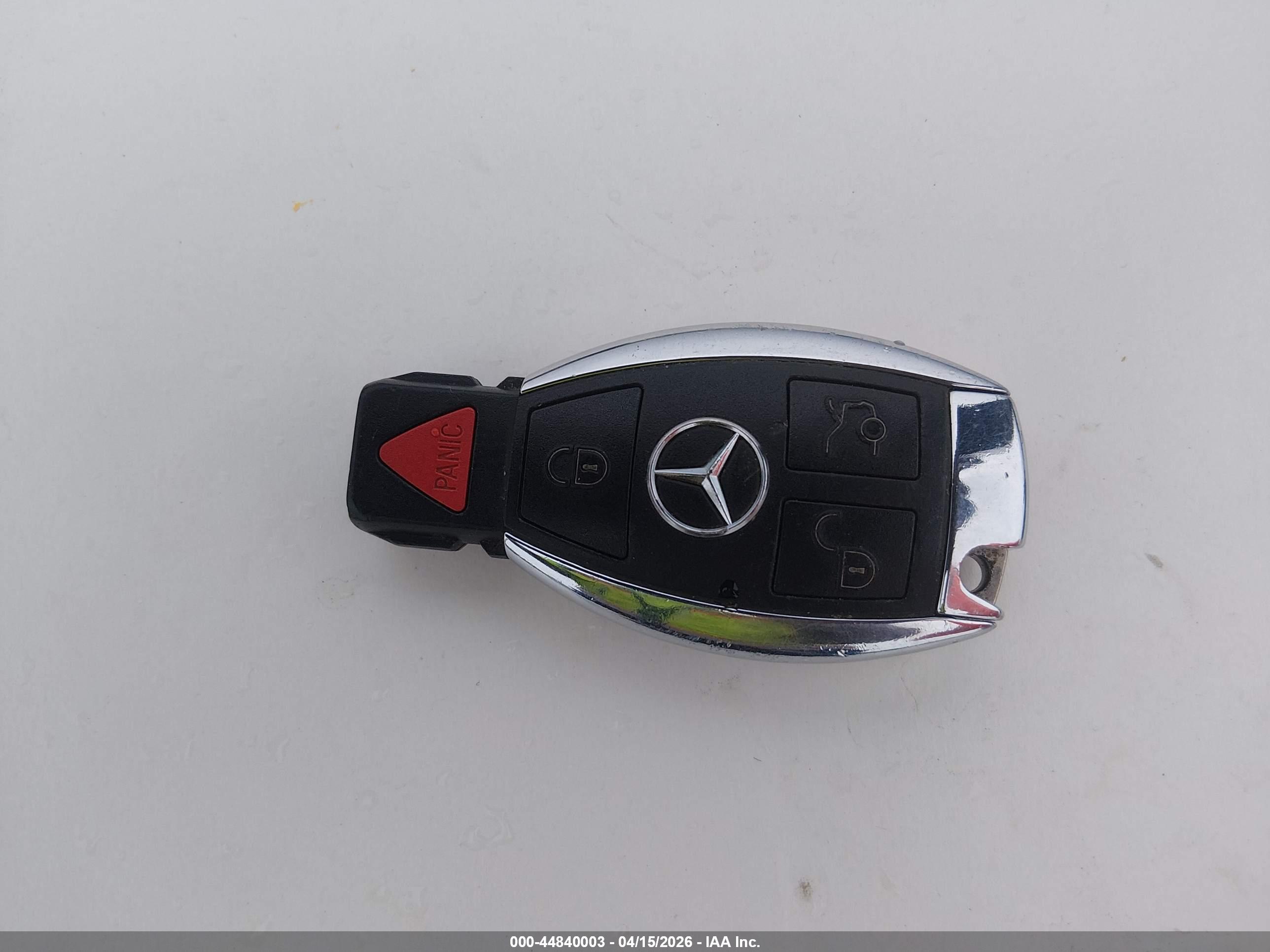 MERCEDES-BENZ E image 11