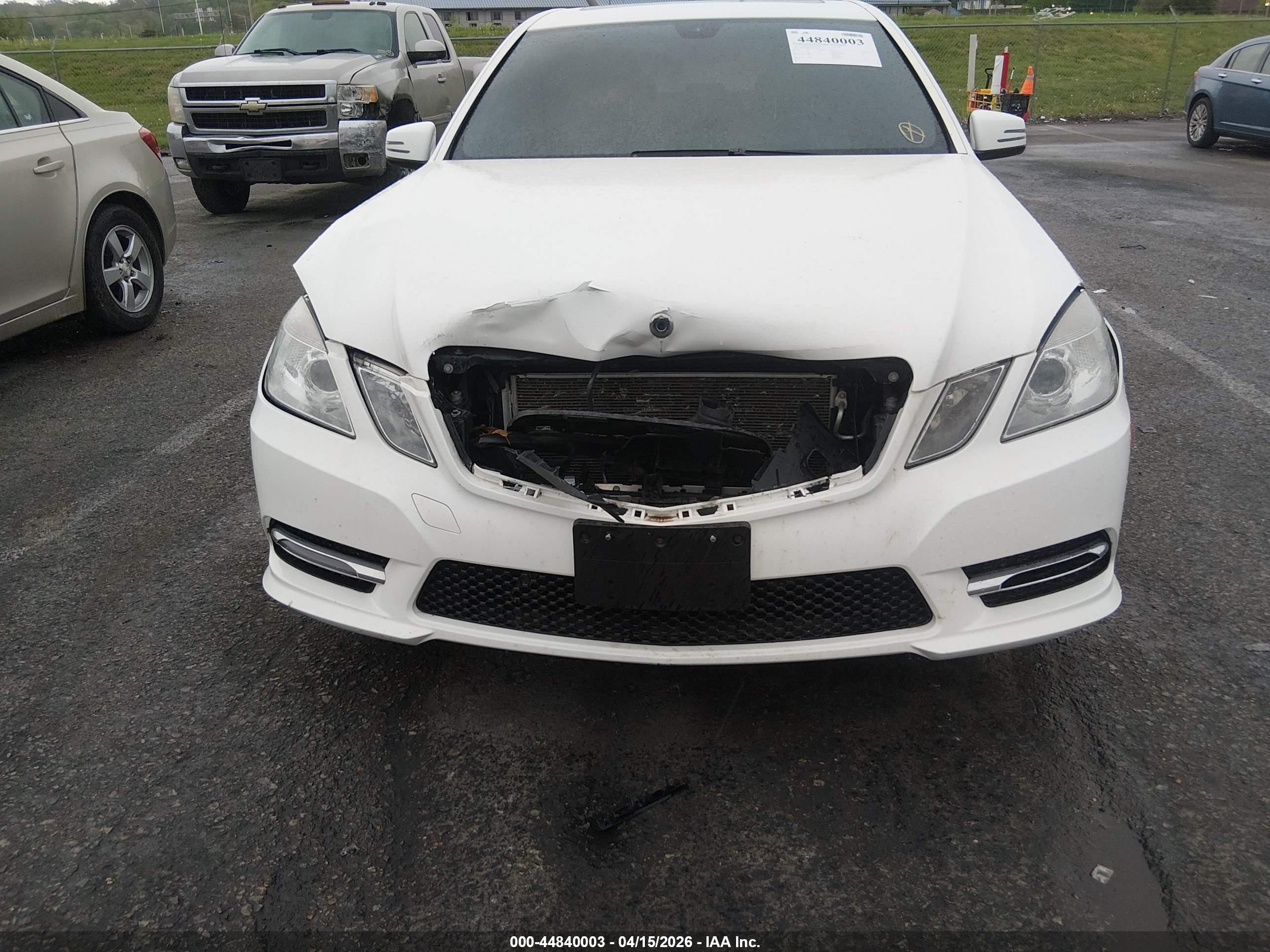 MERCEDES-BENZ E image 6