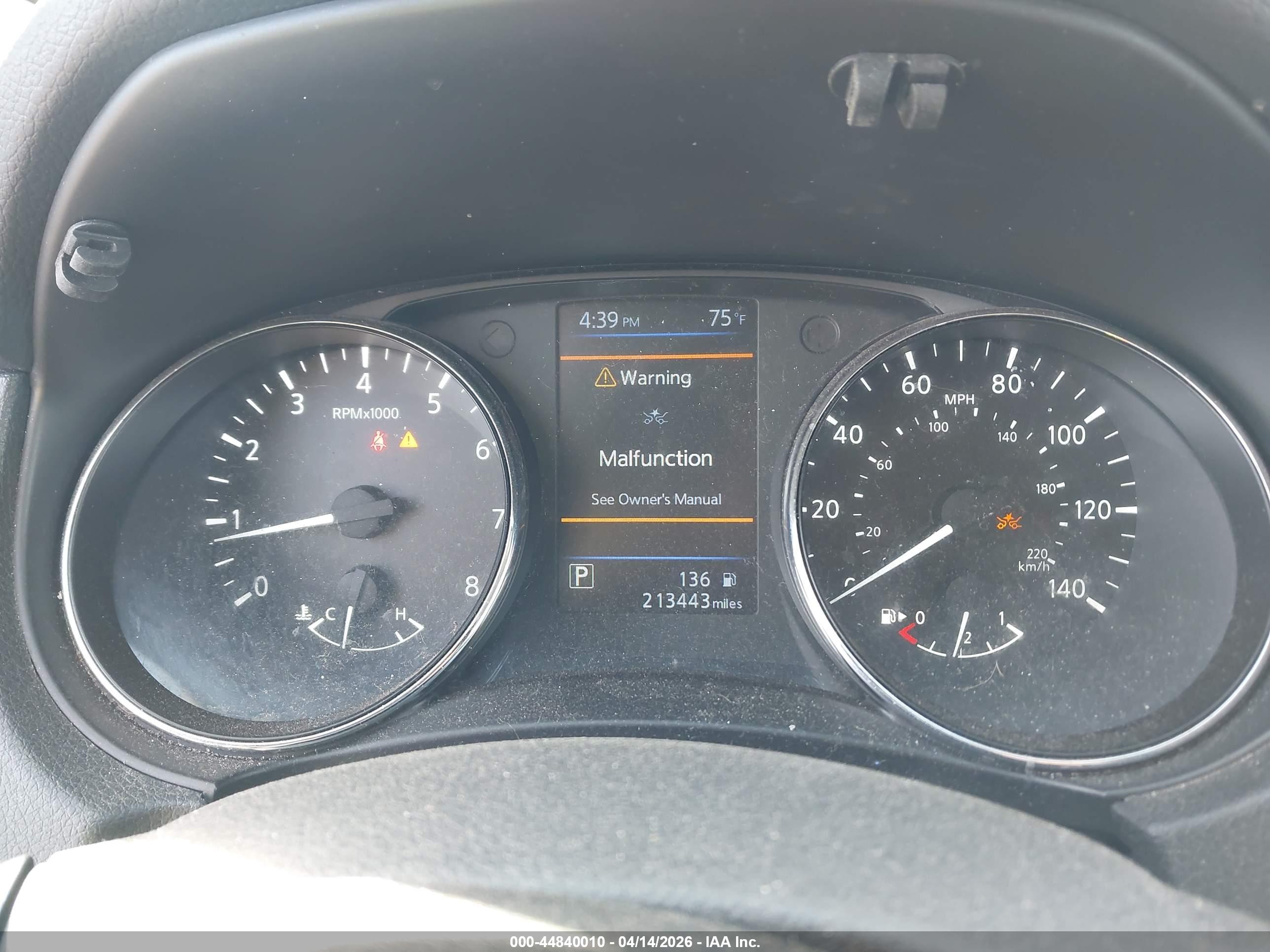 NISSAN ROGUE image 7