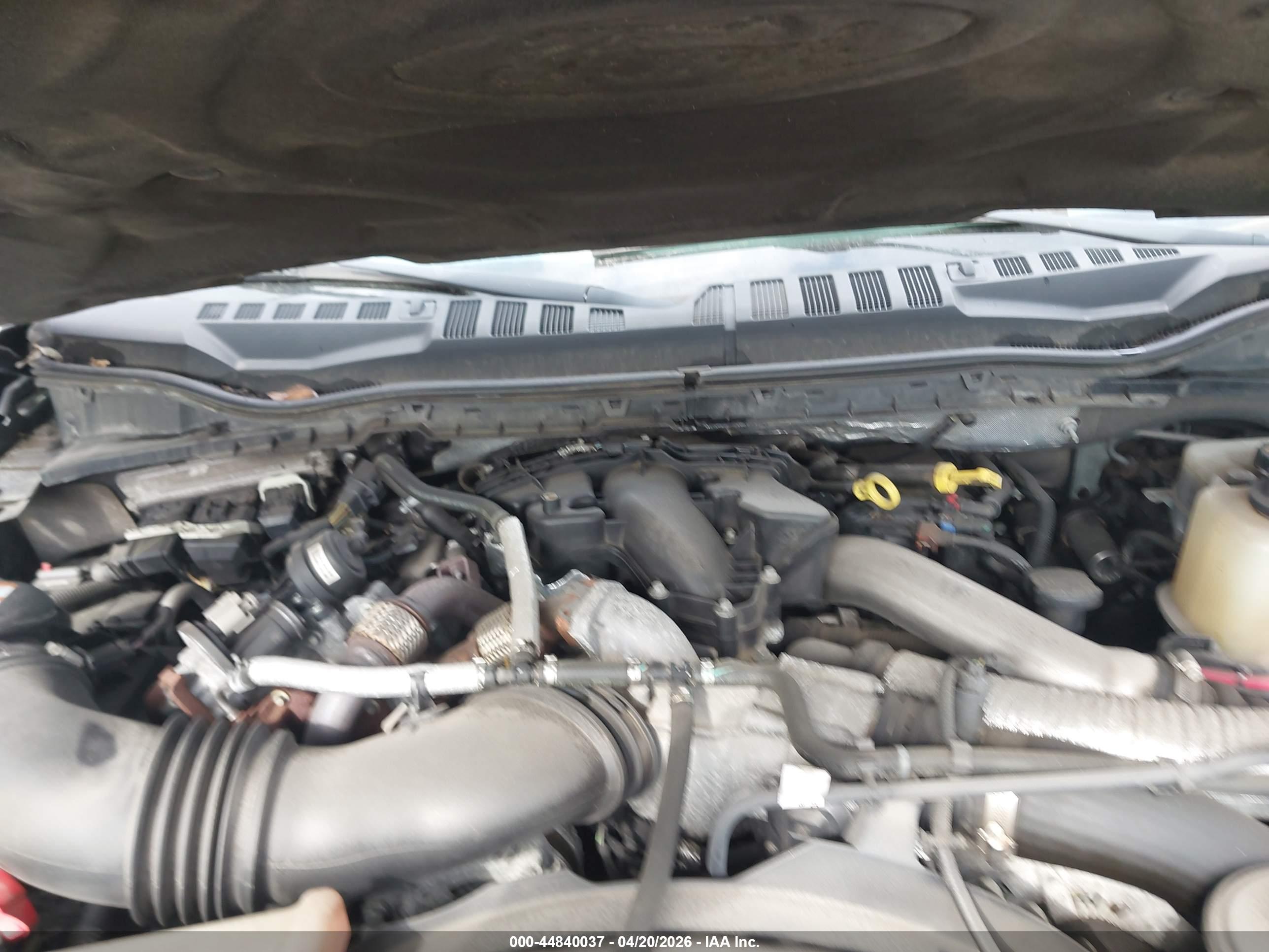 FORD F-550 image 10