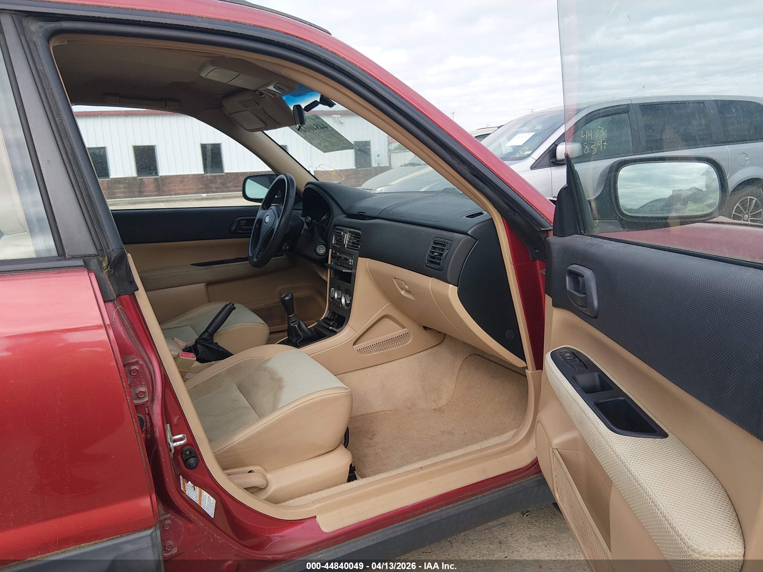 SUBARU FORESTER image 5