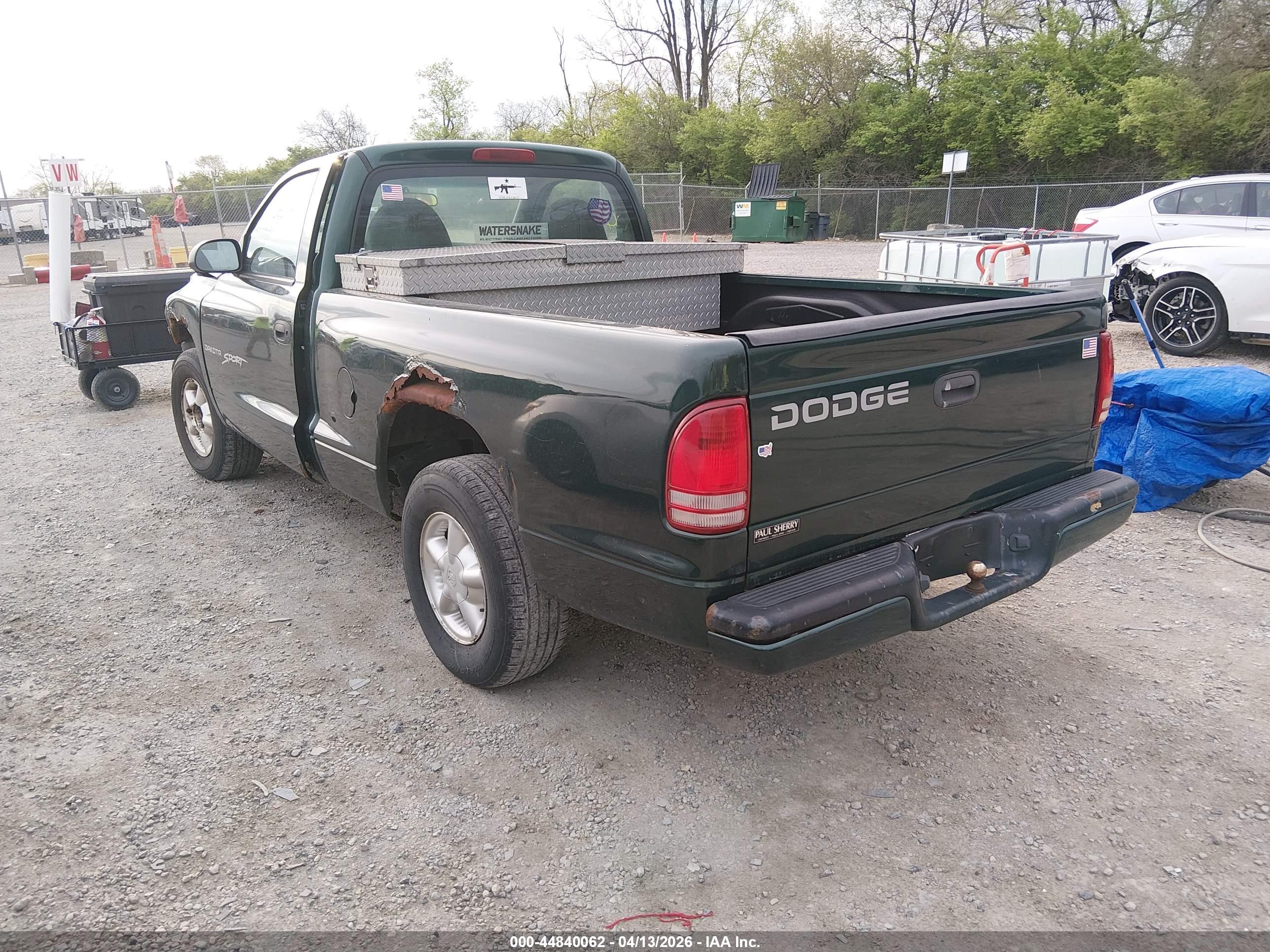 DODGE DAKOTA image 3