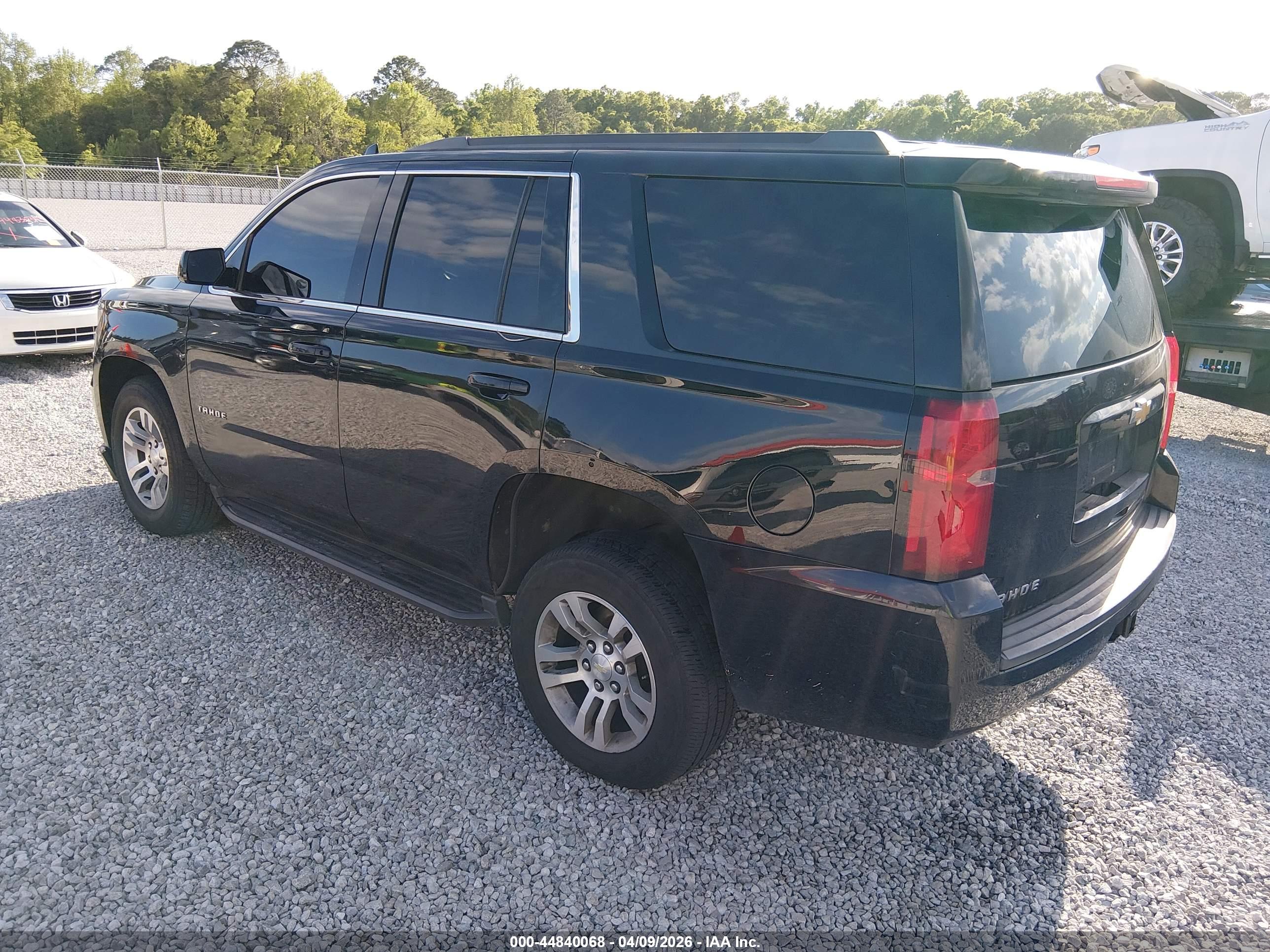 CHEVROLET TAHOE image 3