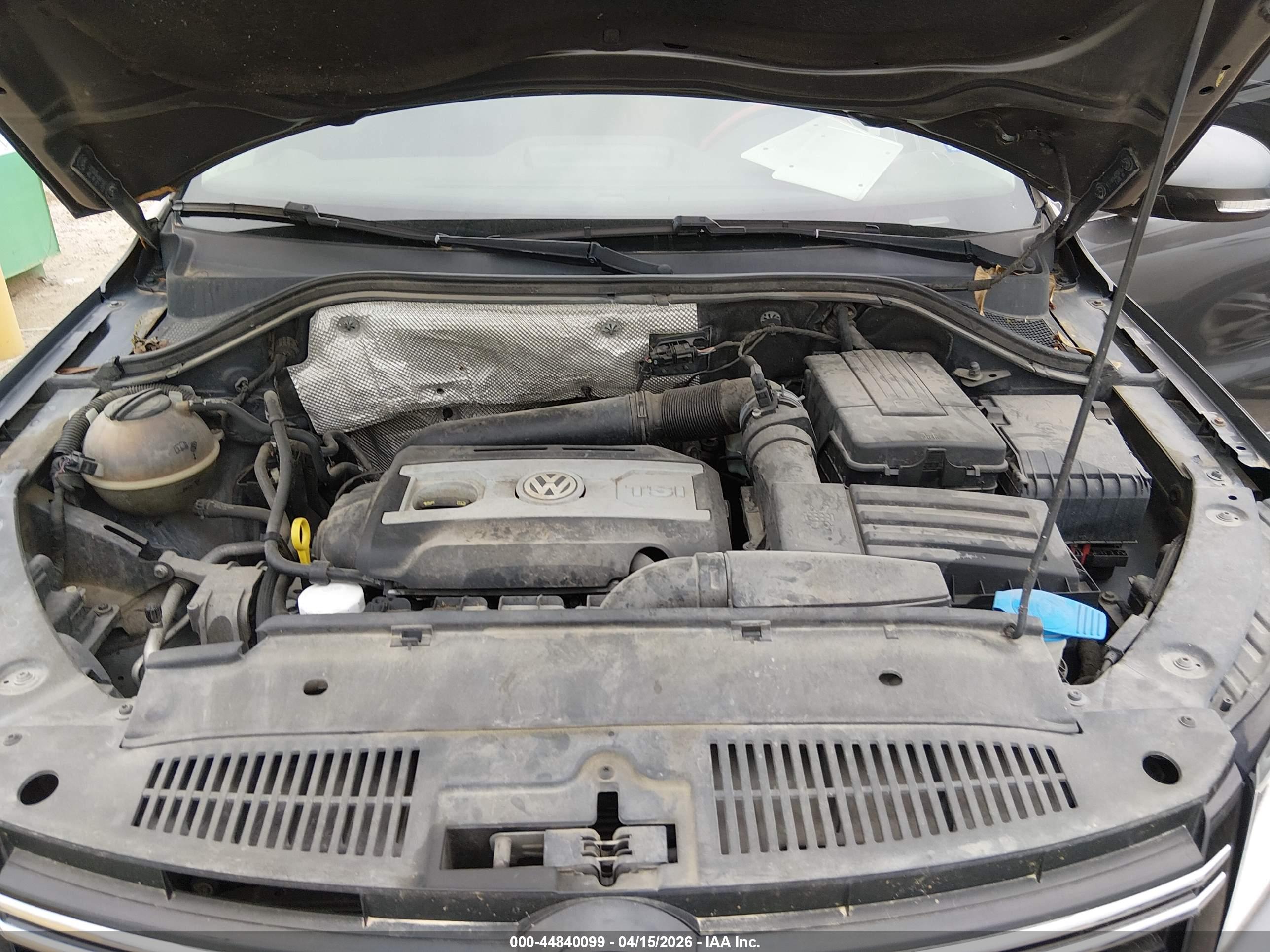 VOLKSWAGEN TIGUAN image 10