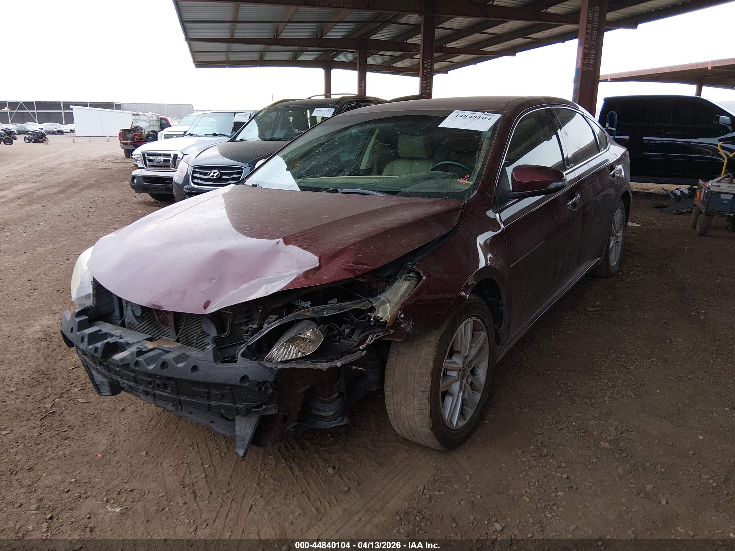 TOYOTA AVALON image 2