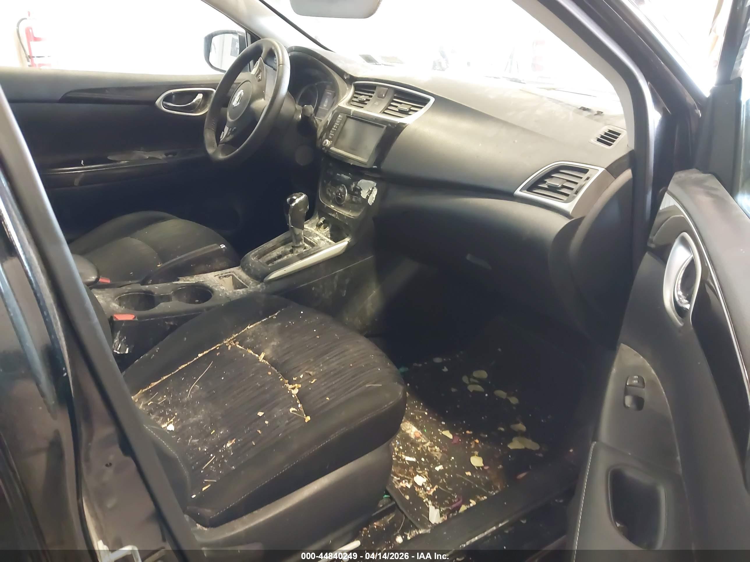 NISSAN SENTRA image 5