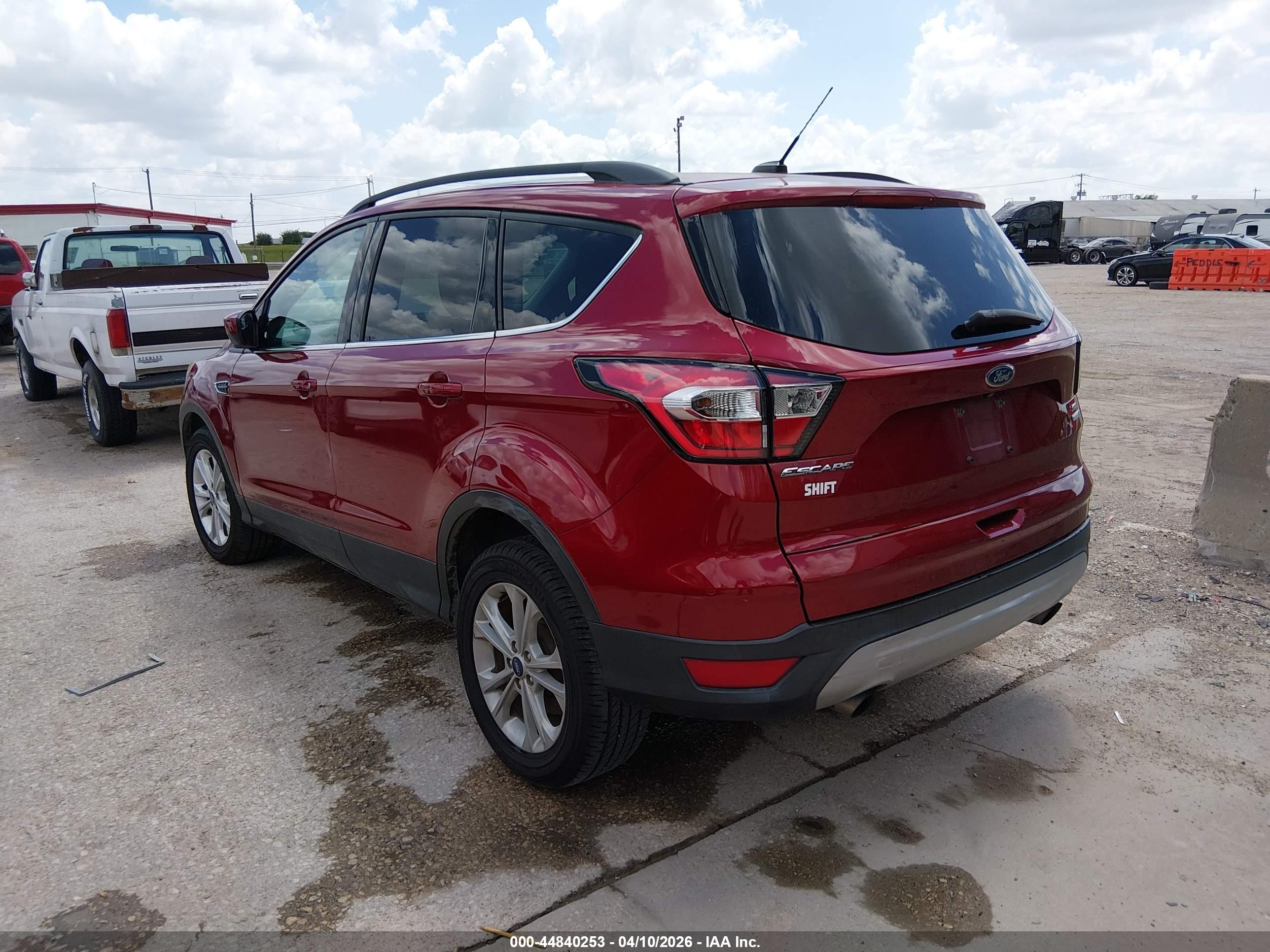FORD ESCAPE image 3