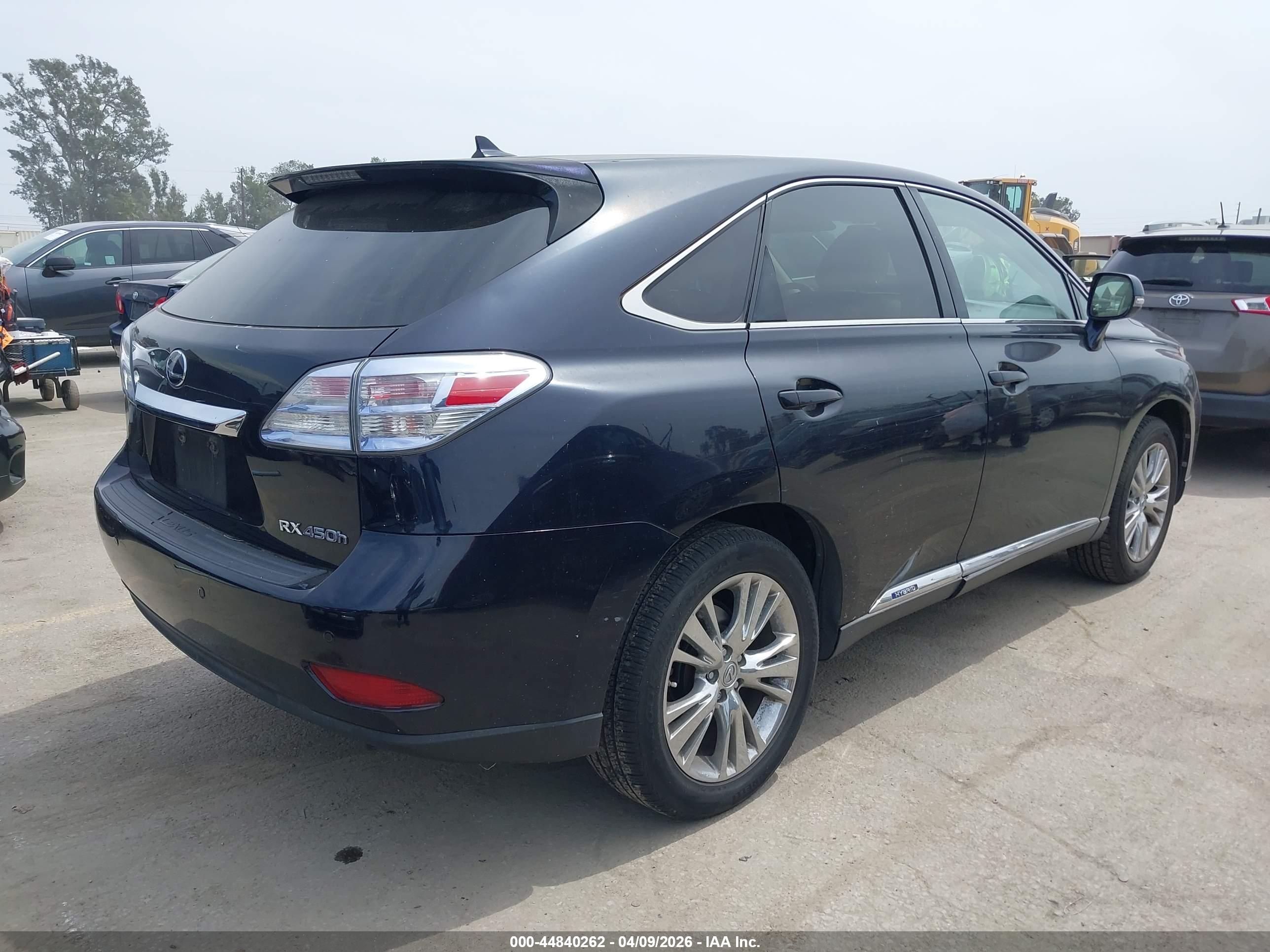 LEXUS RX image 4