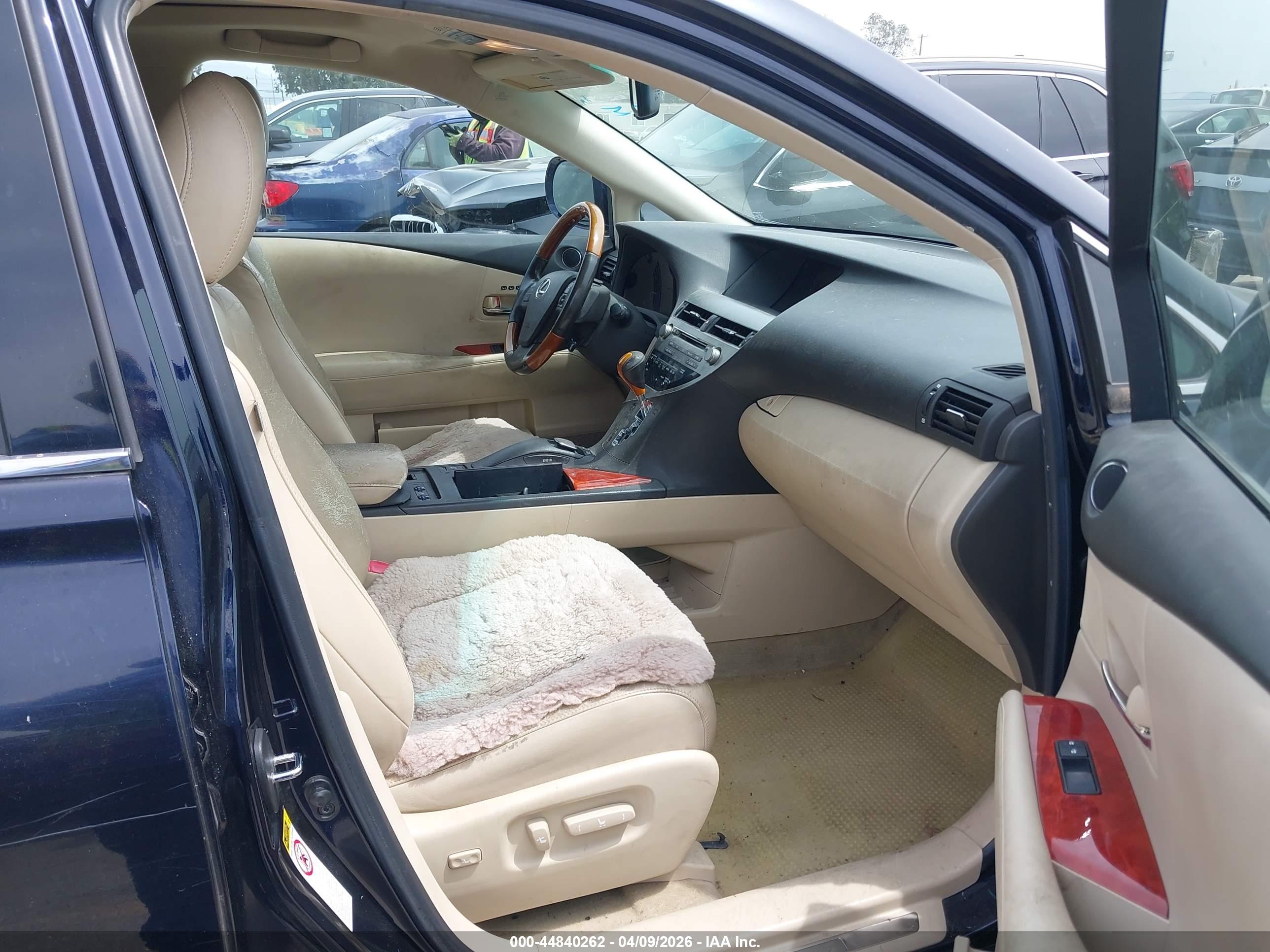 LEXUS RX image 5