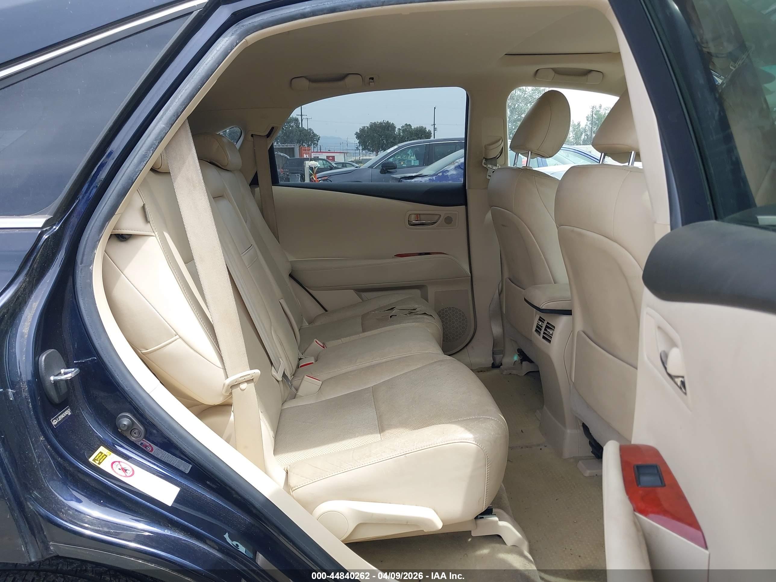 LEXUS RX image 8