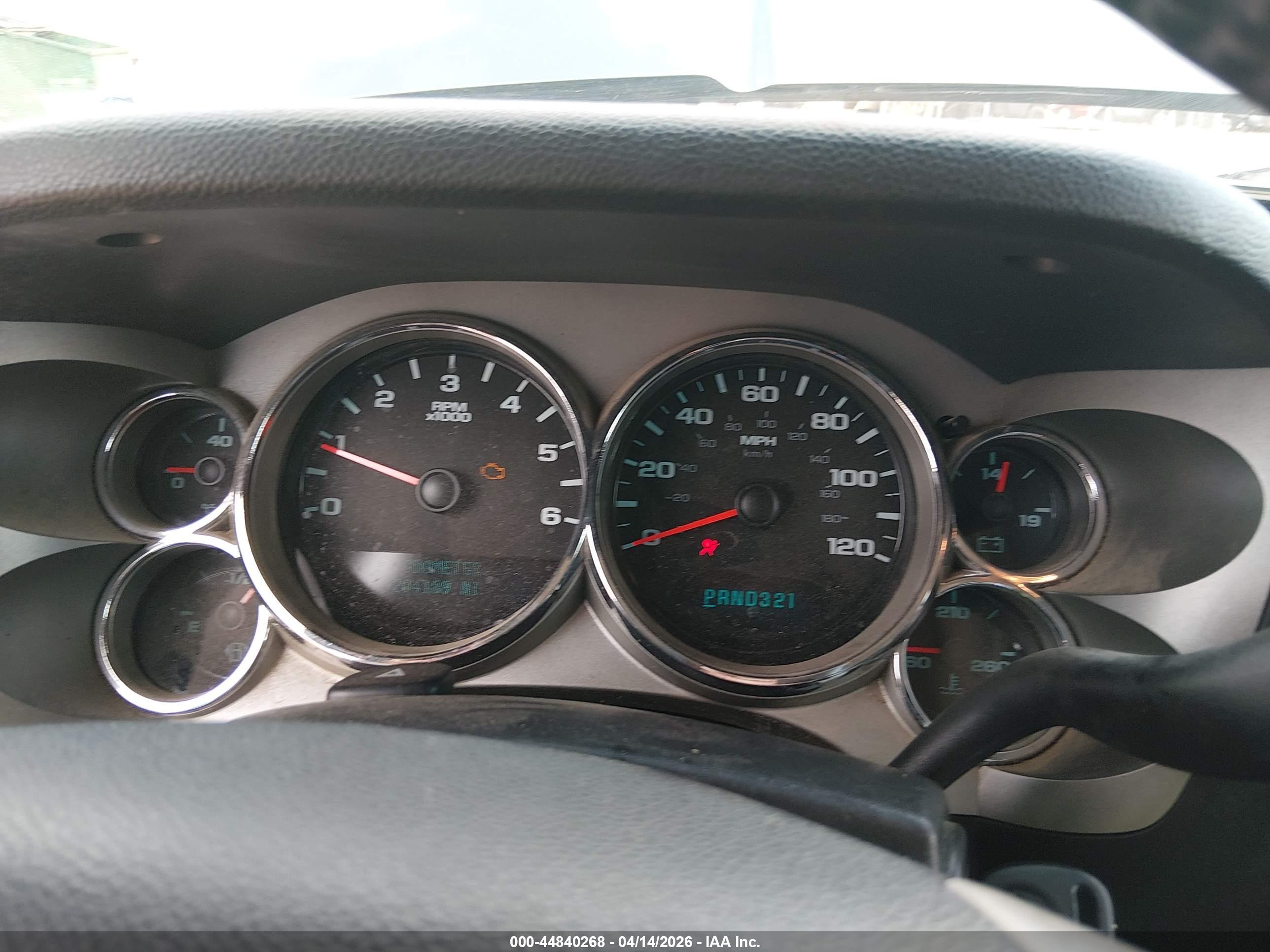 CHEVROLET SILVERADO image 7