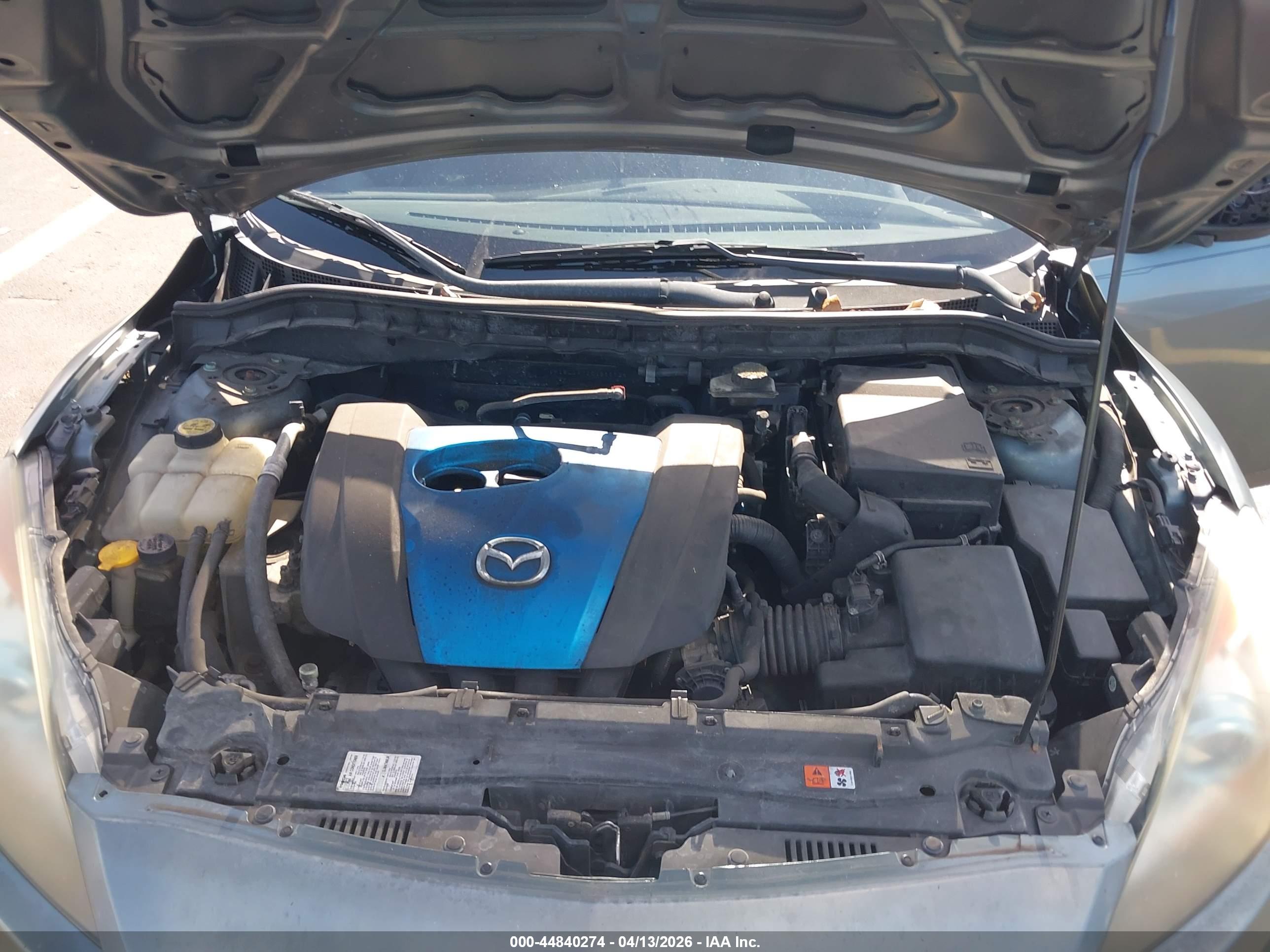 MAZDA MAZDA3 image 10