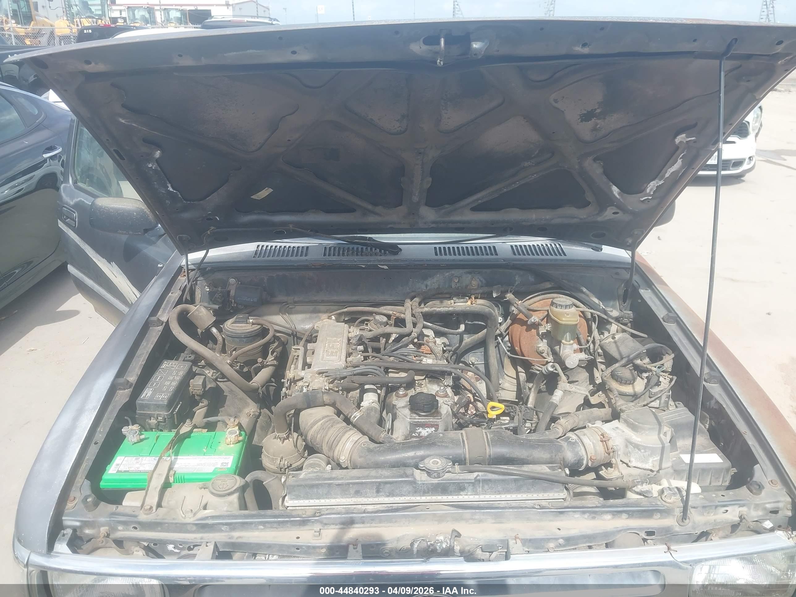 TOYOTA PICKUP image 10