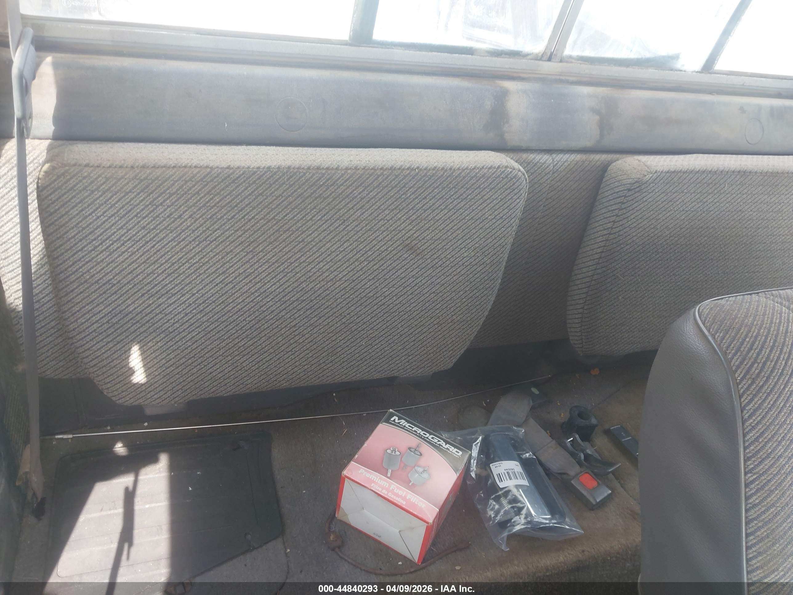 TOYOTA PICKUP image 8