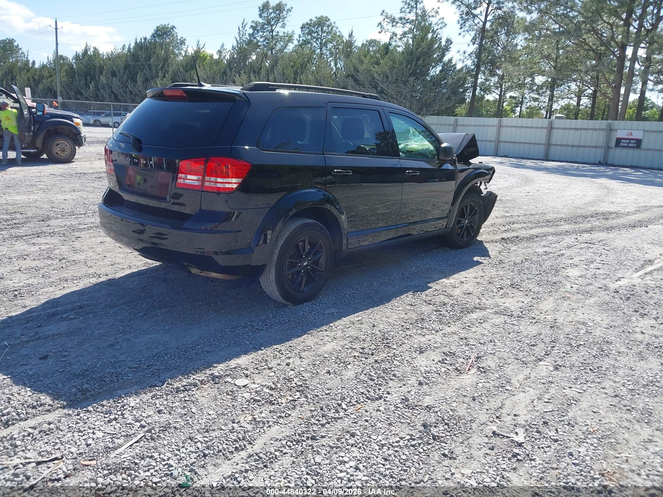 DODGE JOURNEY image 4