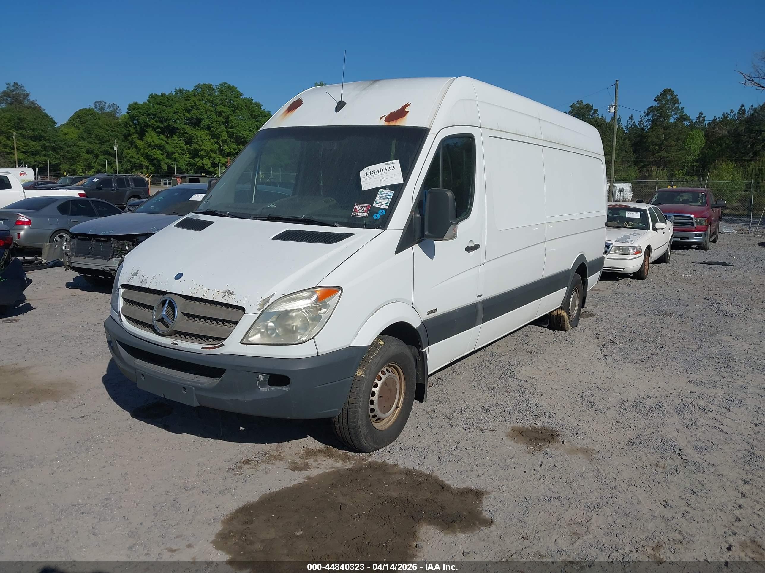 MERCEDES-BENZ SPRINTER image 2
