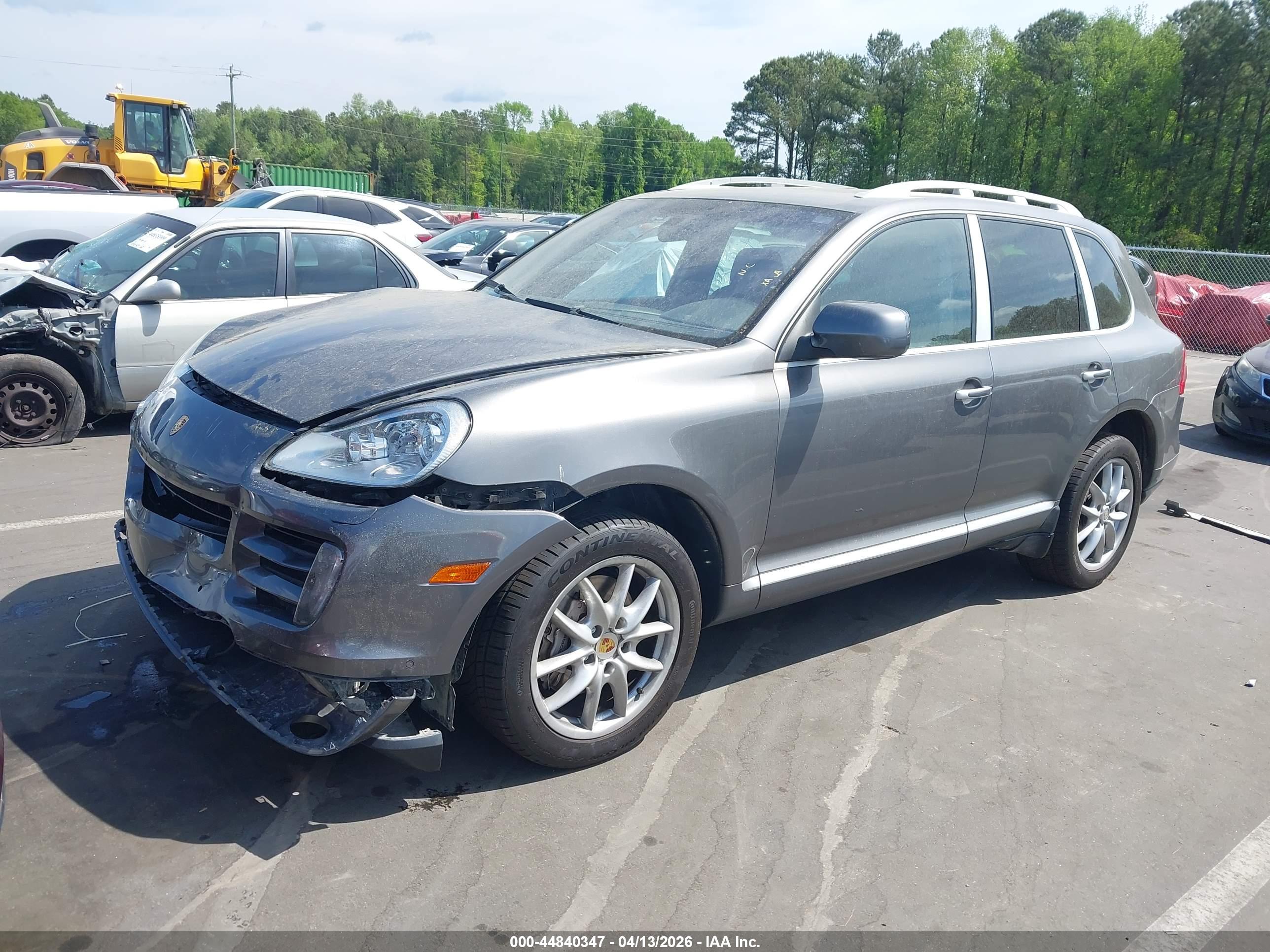 PORSCHE CAYENNE image 2