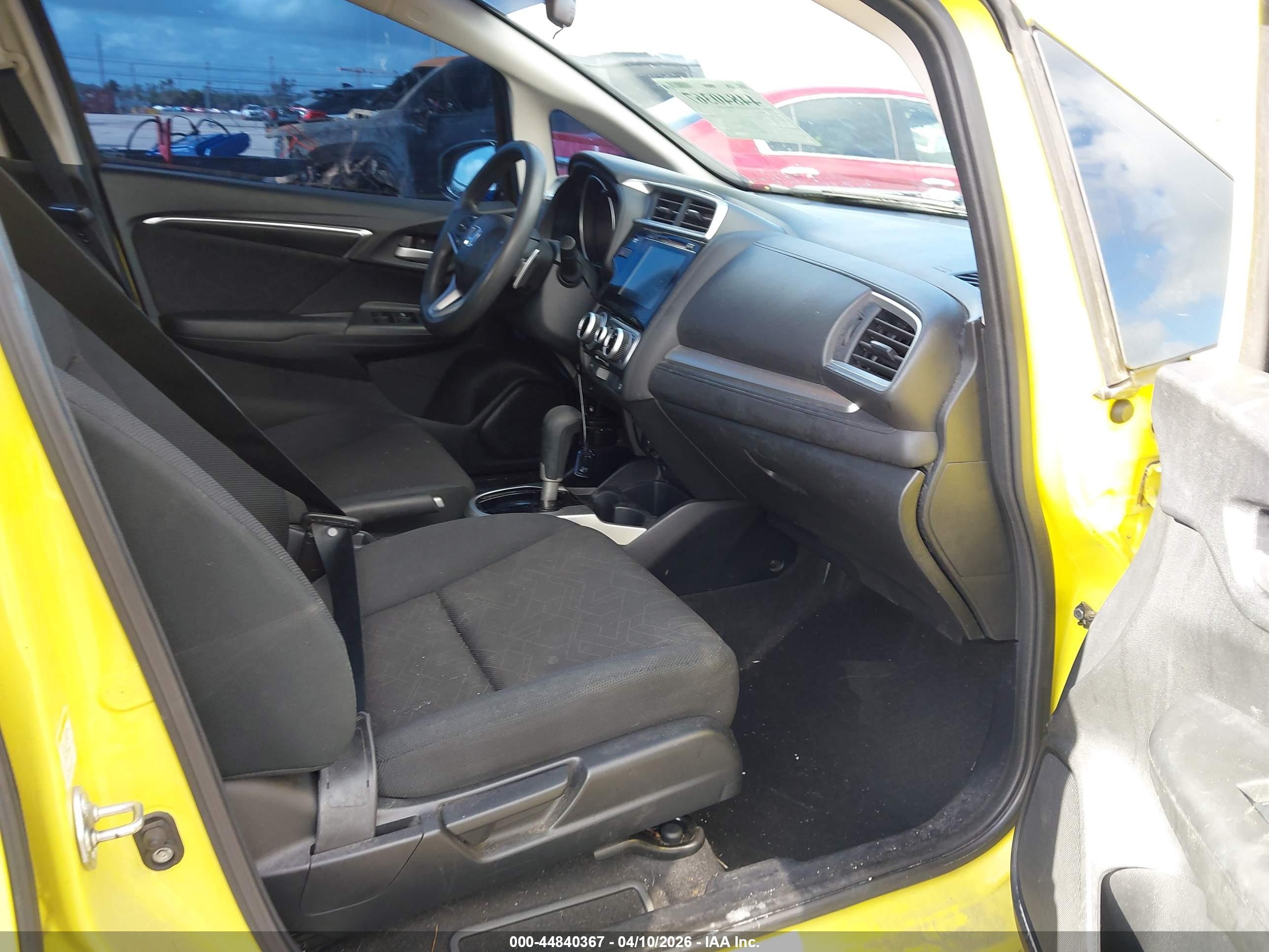 HONDA FIT image 5