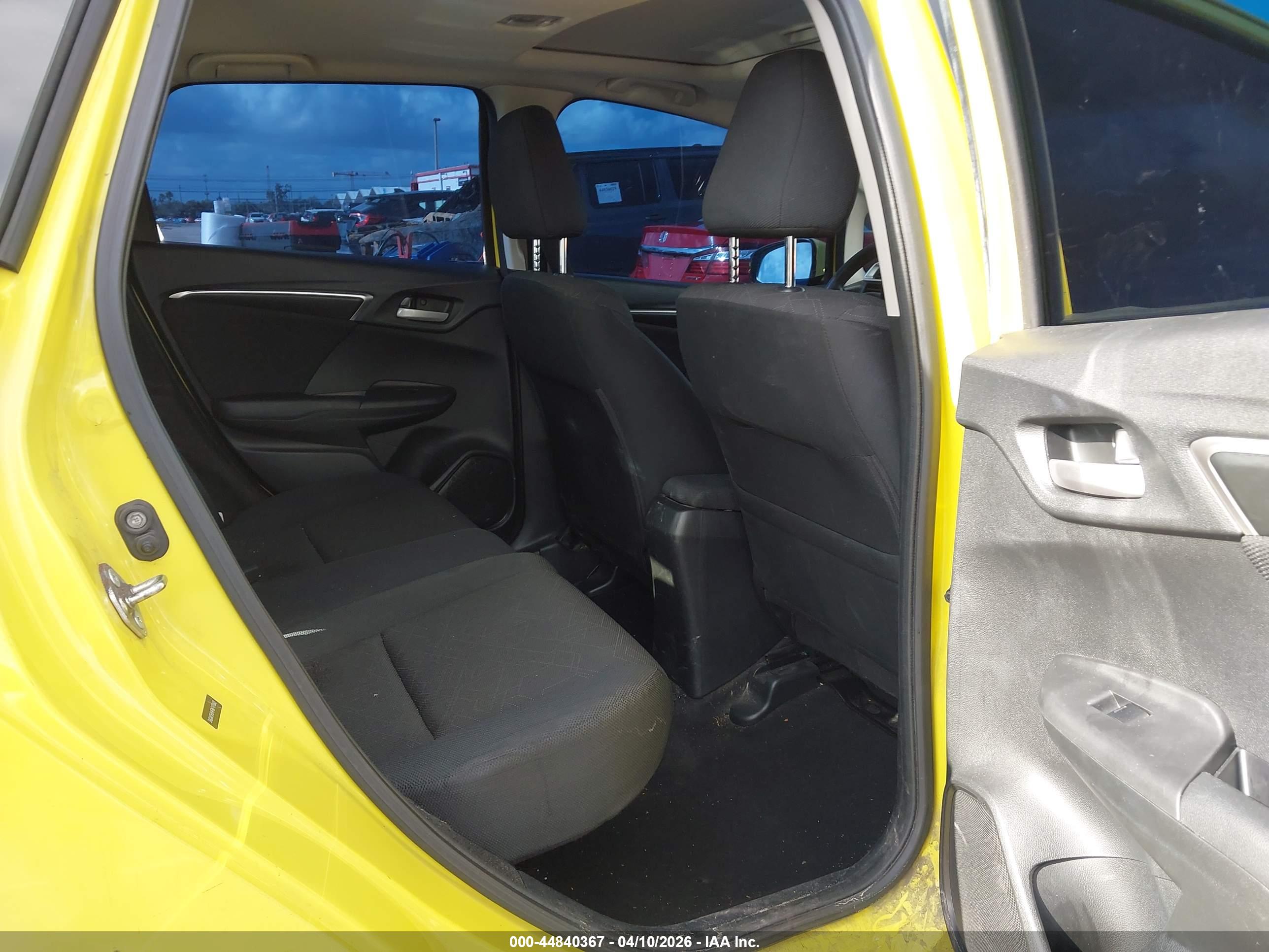 HONDA FIT image 8