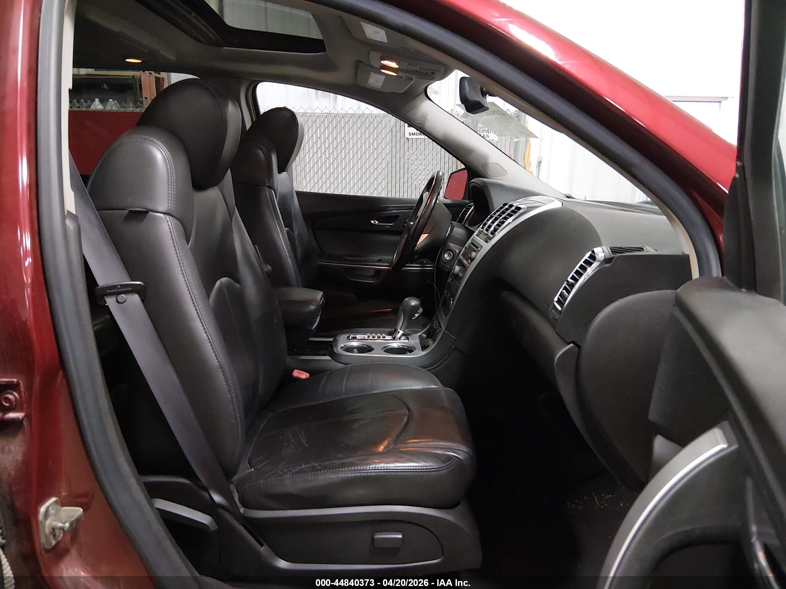 GMC ACADIA image 5