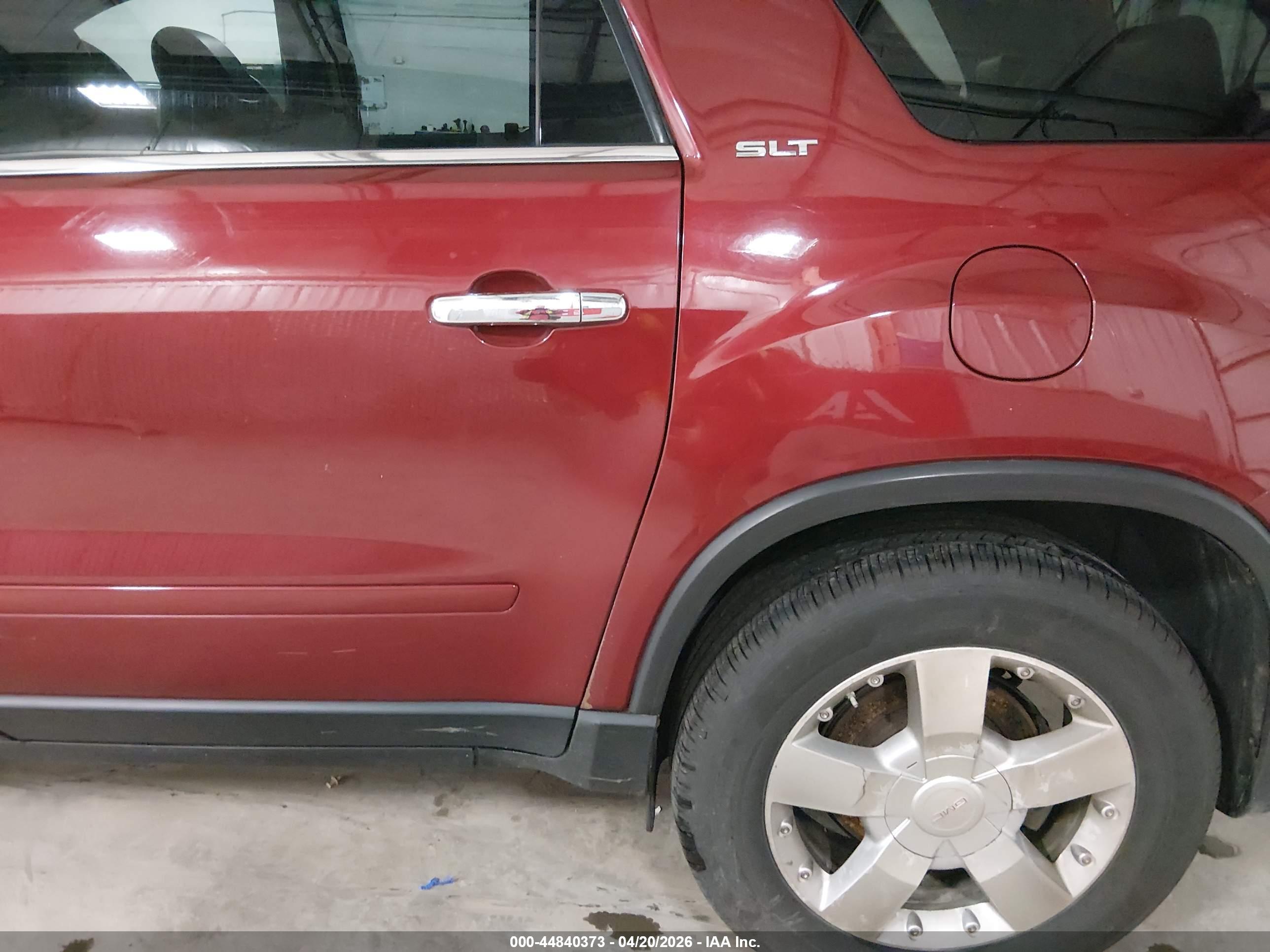 GMC ACADIA image 6