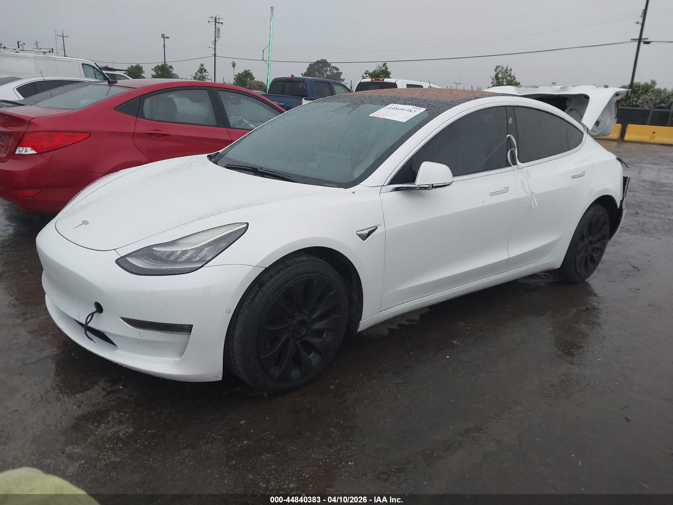 TESLA MODEL image 2