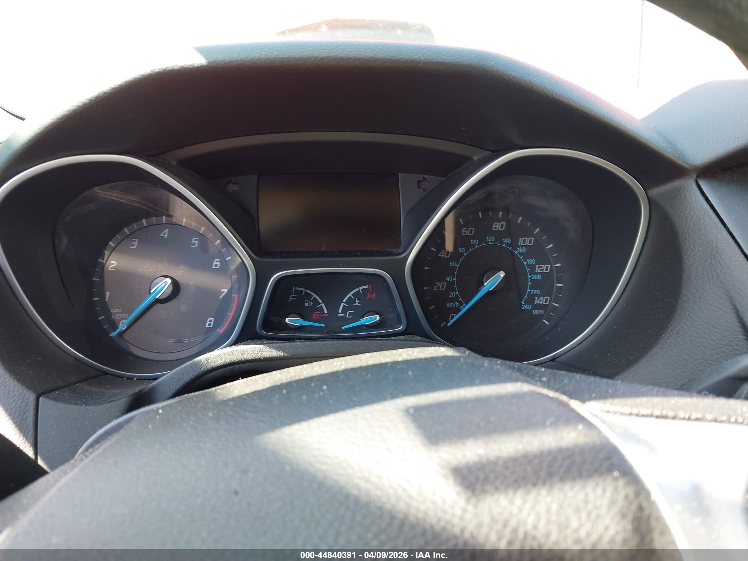 FORD FOCUS image 7