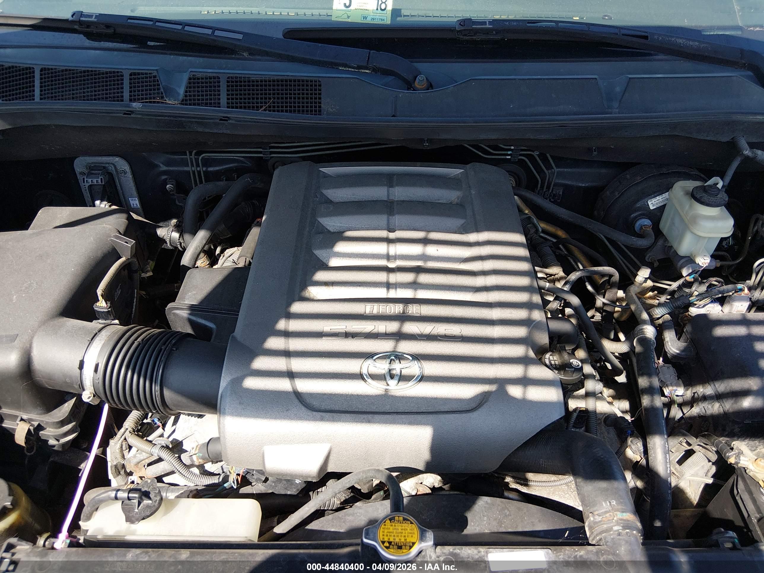 TOYOTA TUNDRA image 10