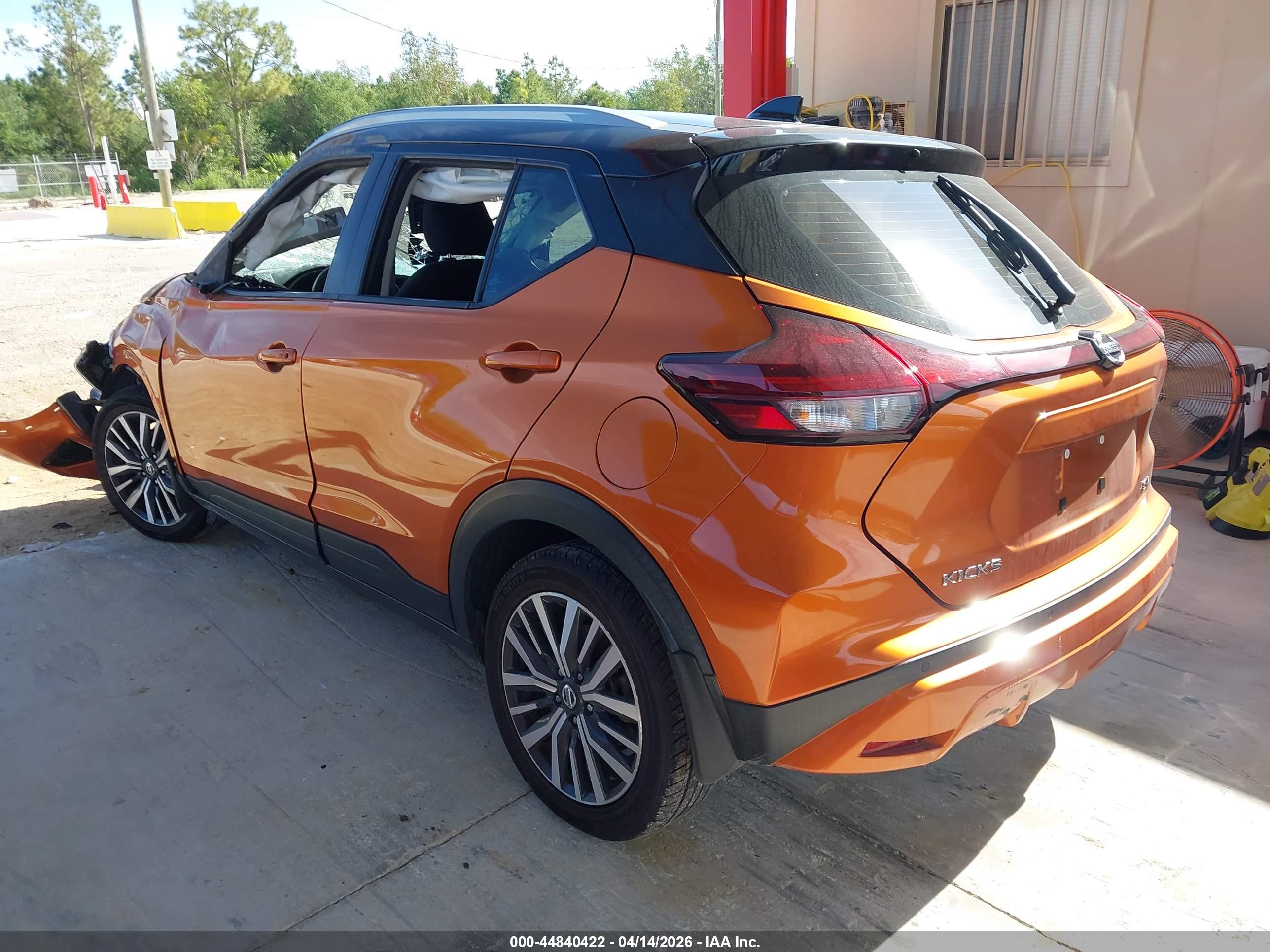 NISSAN KICKS image 3