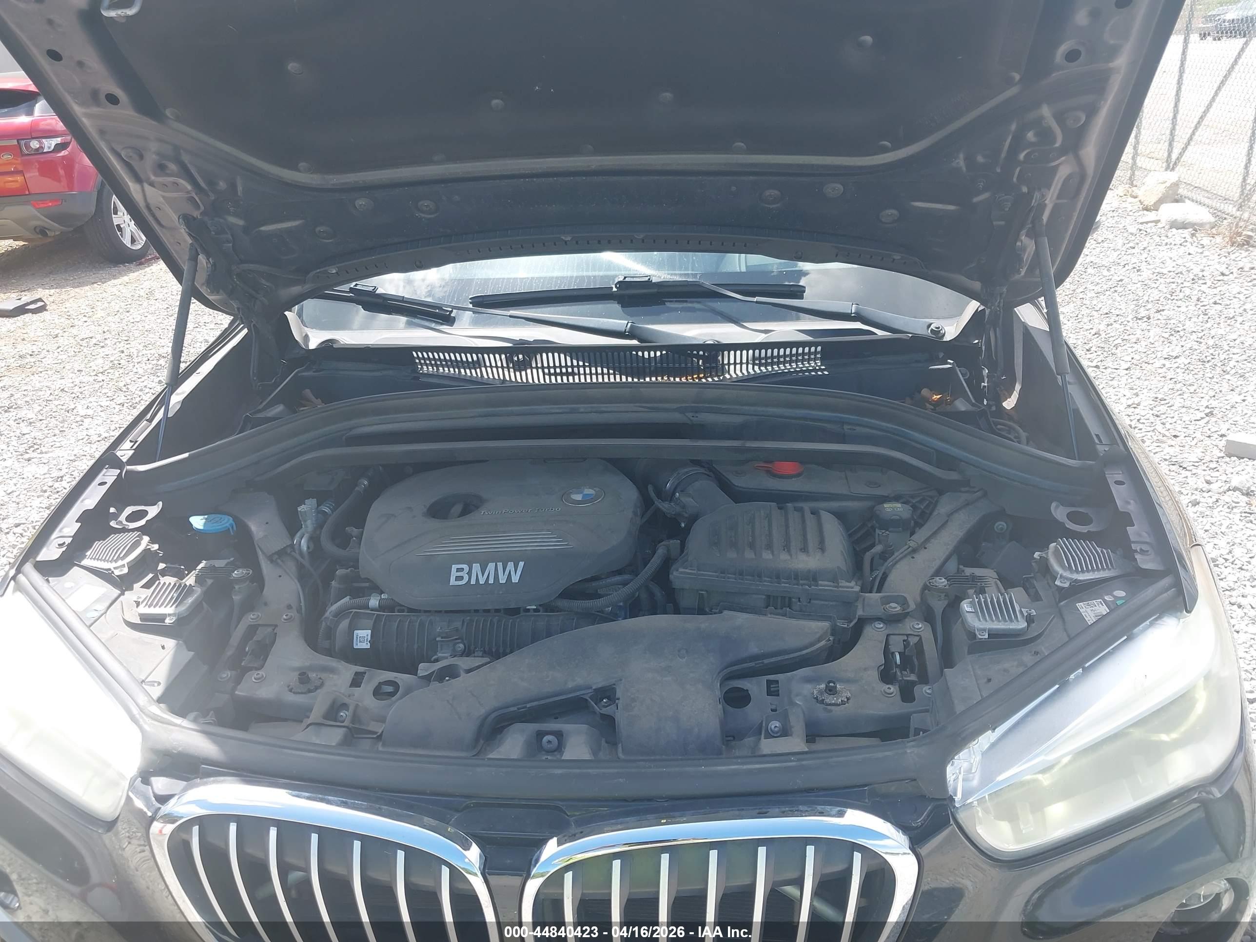 BMW X1 image 10