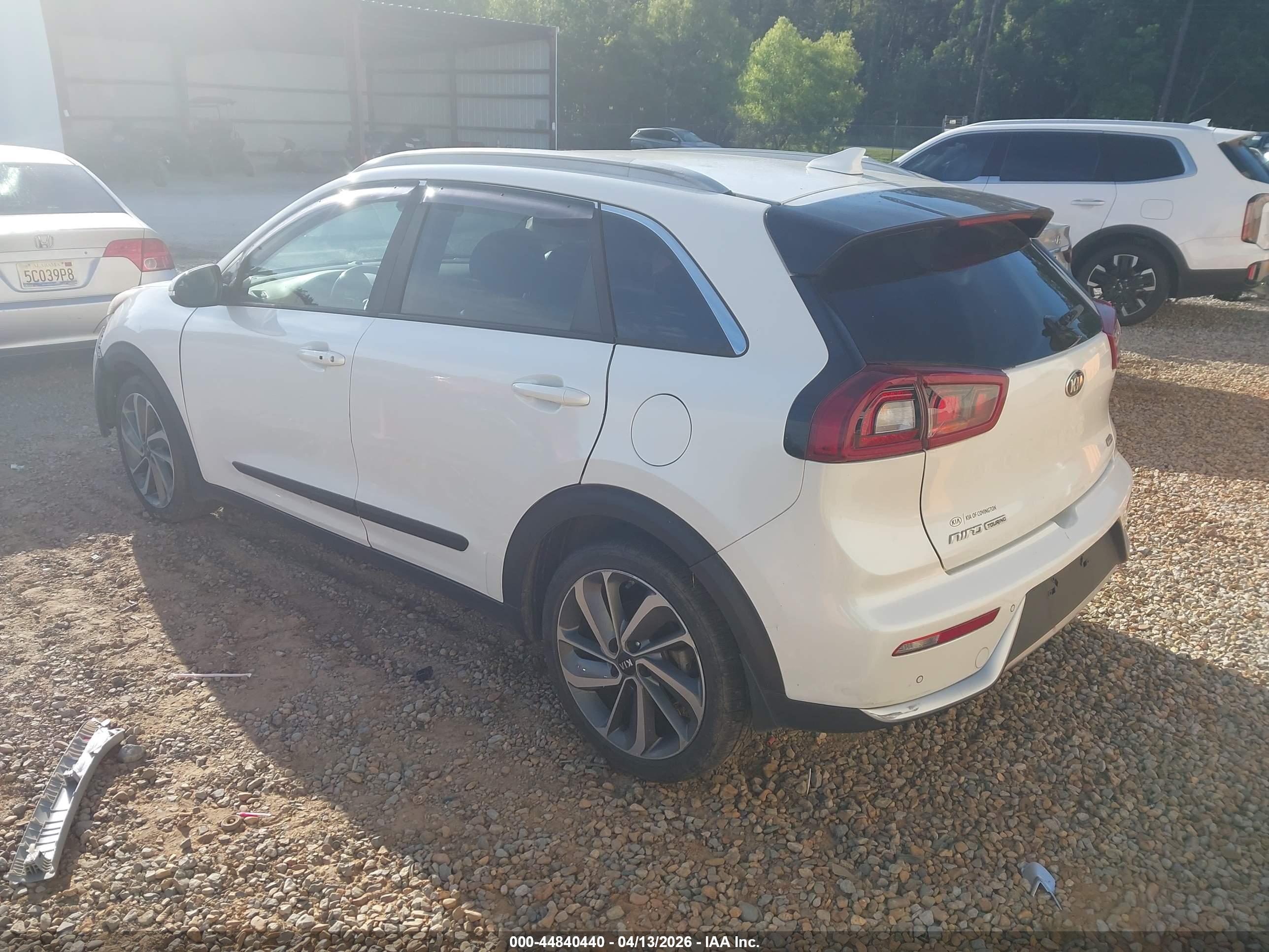 KIA NIRO image 3