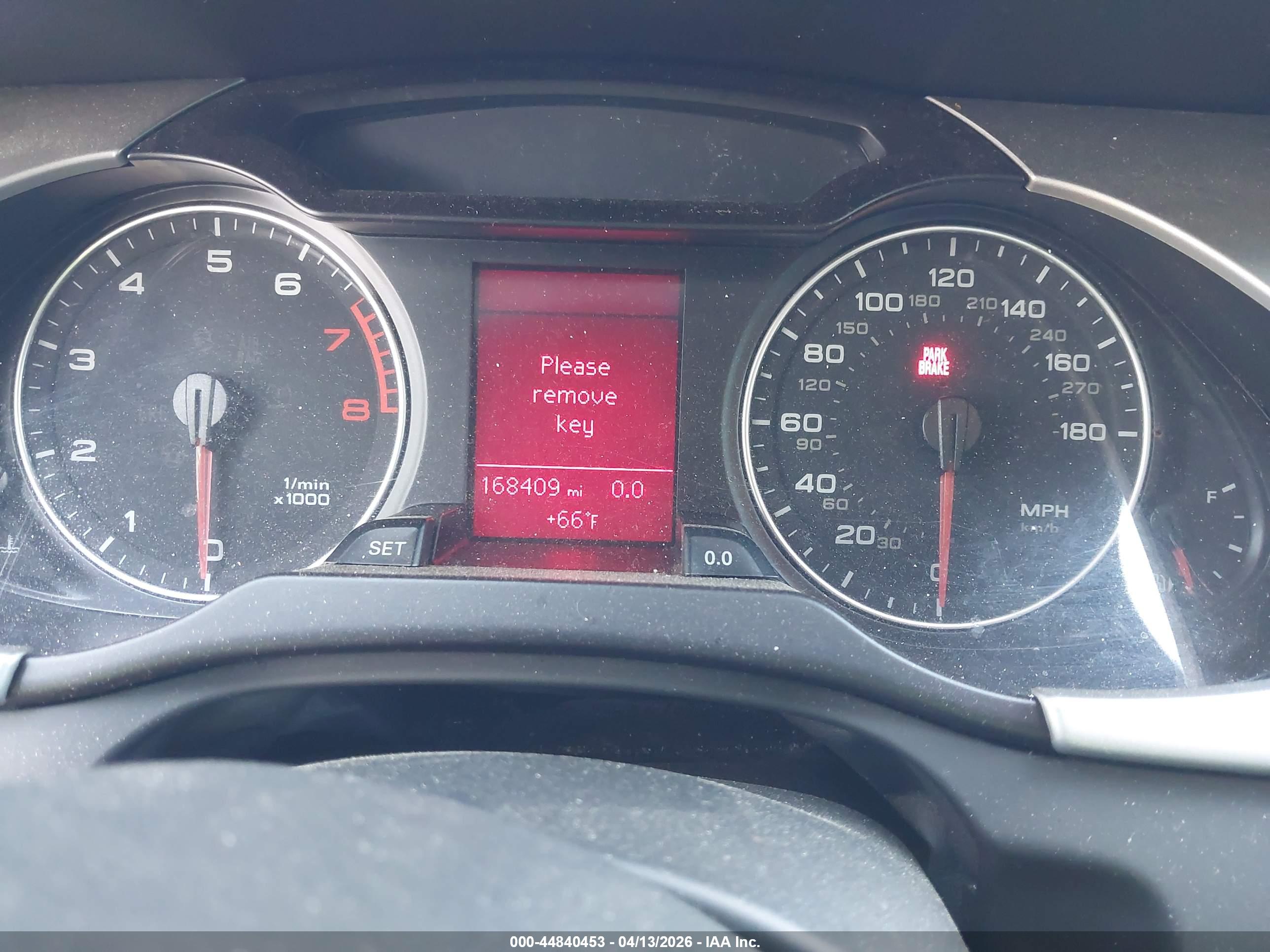 AUDI A4 image 7