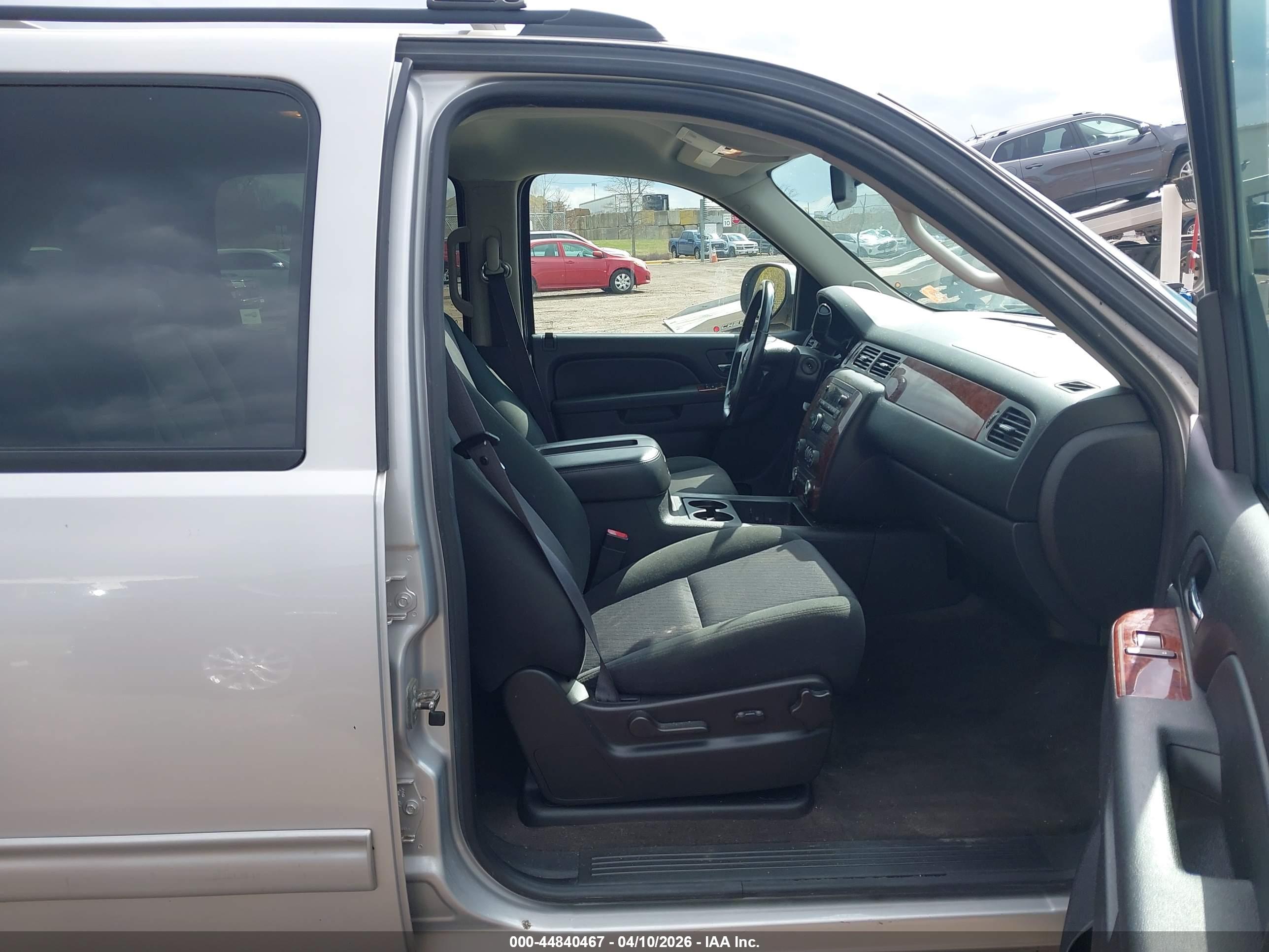 CHEVROLET AVALANCHE image 5