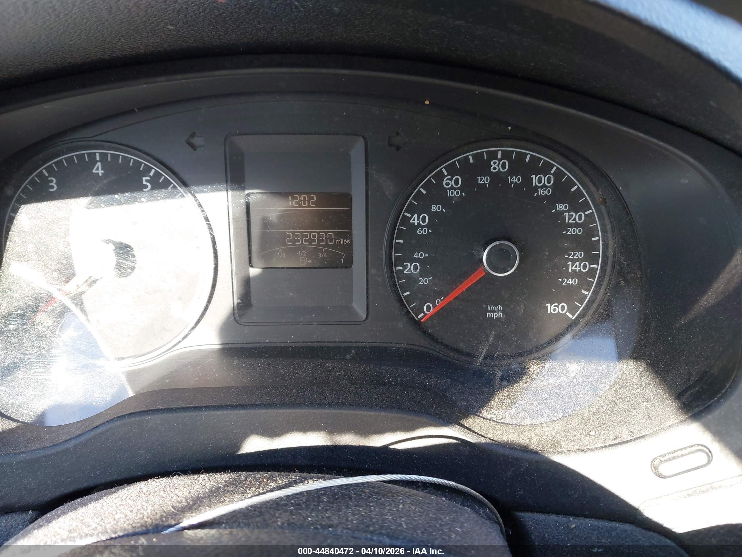 VOLKSWAGEN JETTA image 7