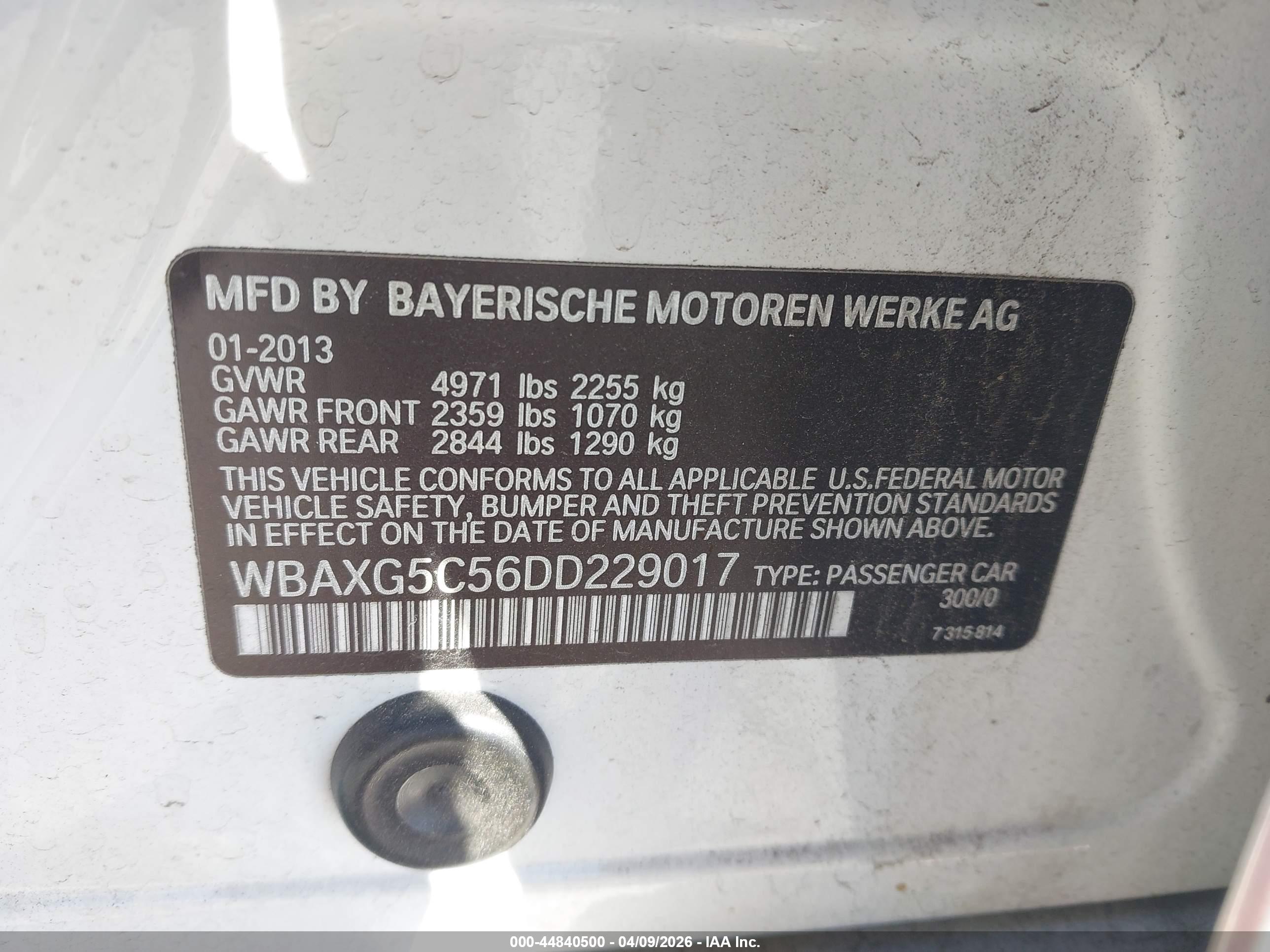 BMW 528I image 9