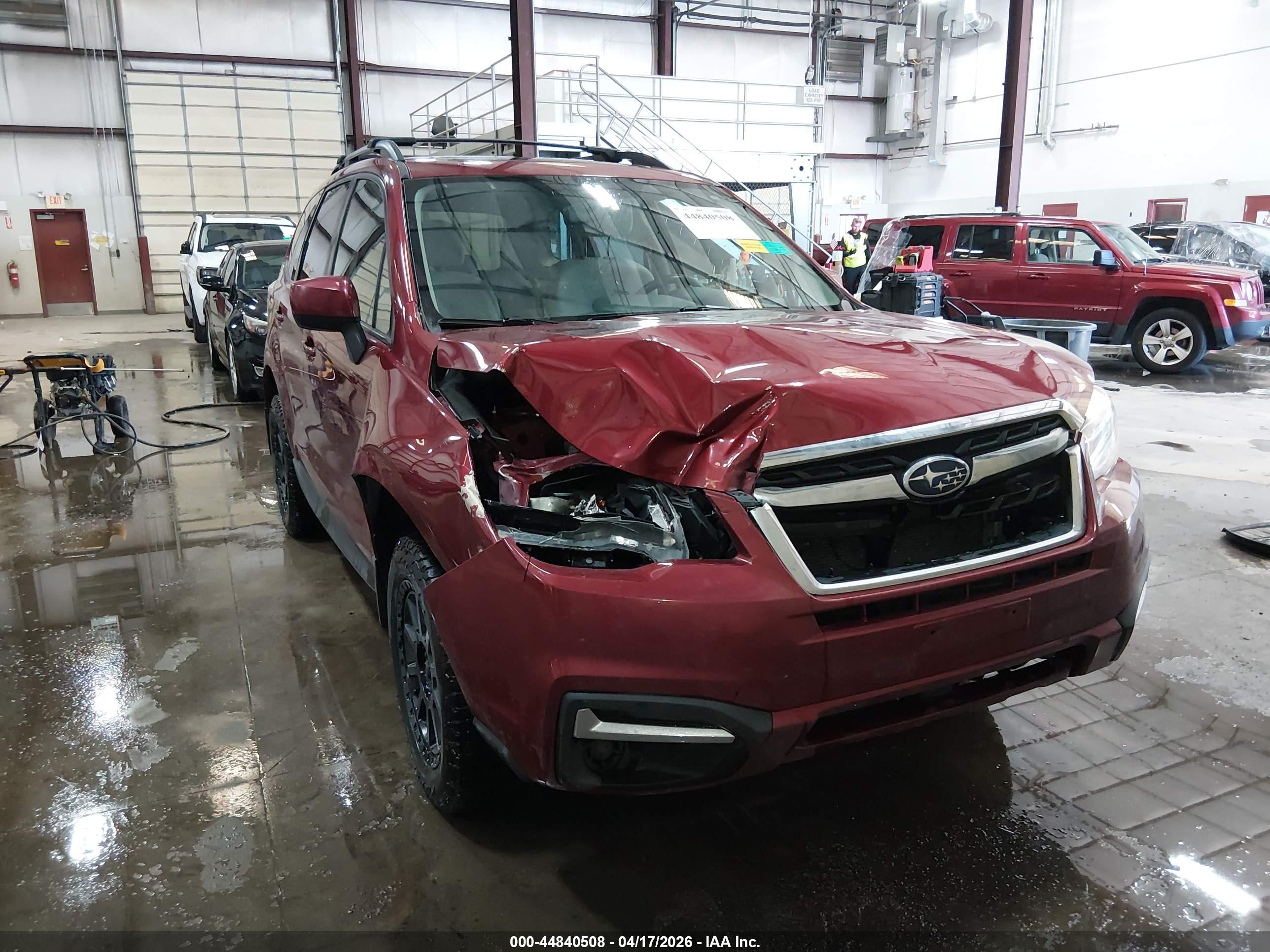 SUBARU FORESTER image 6