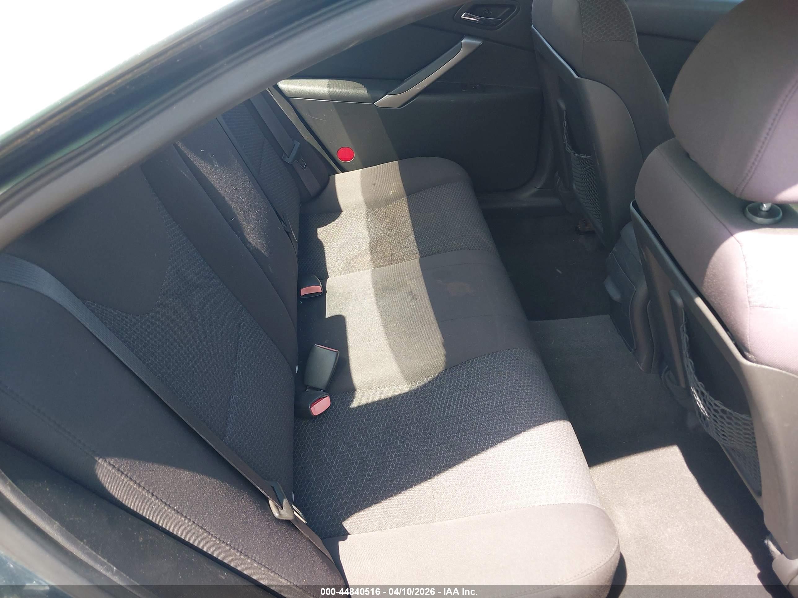 PONTIAC G6 image 8
