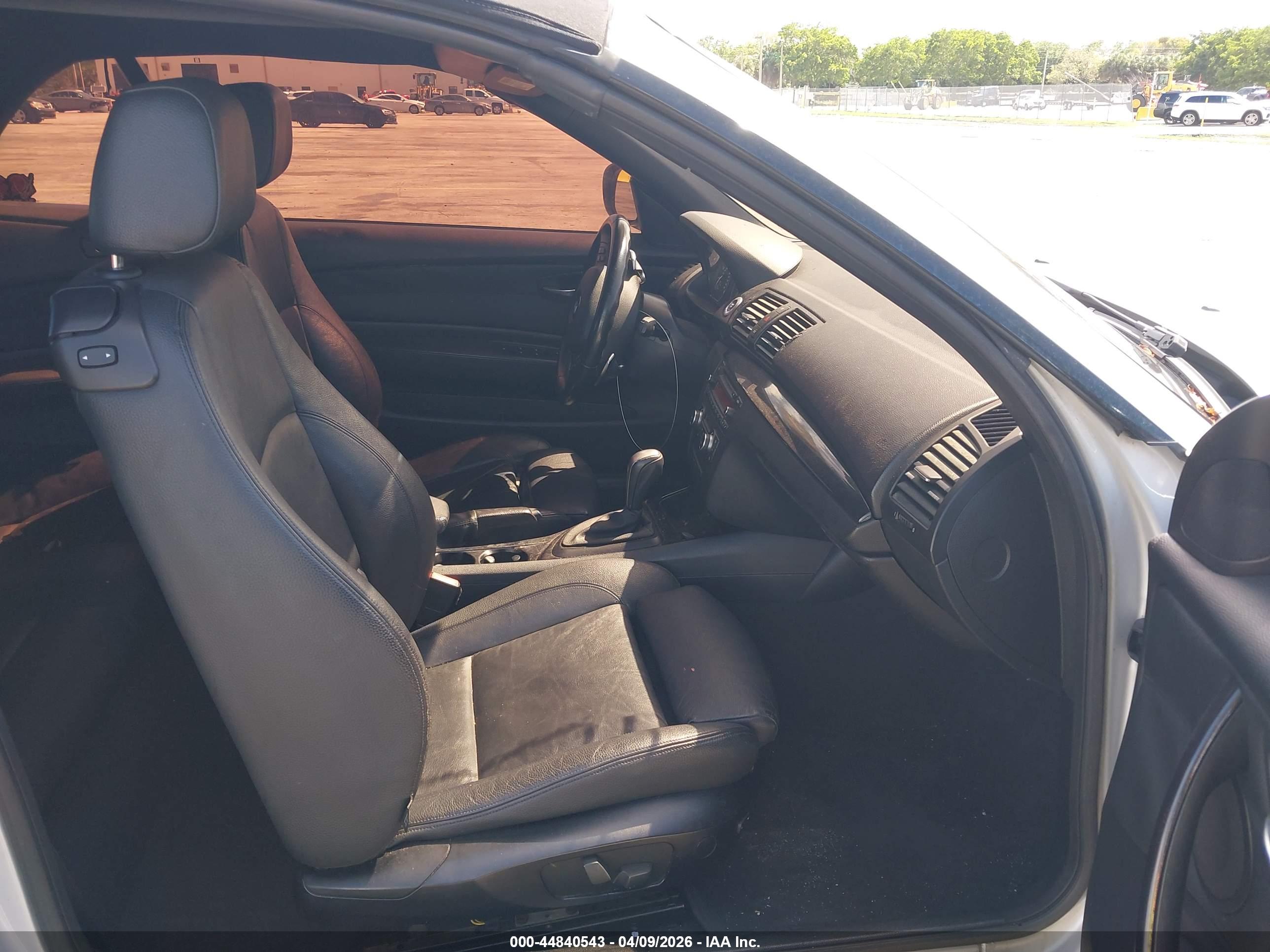 BMW 128I image 5