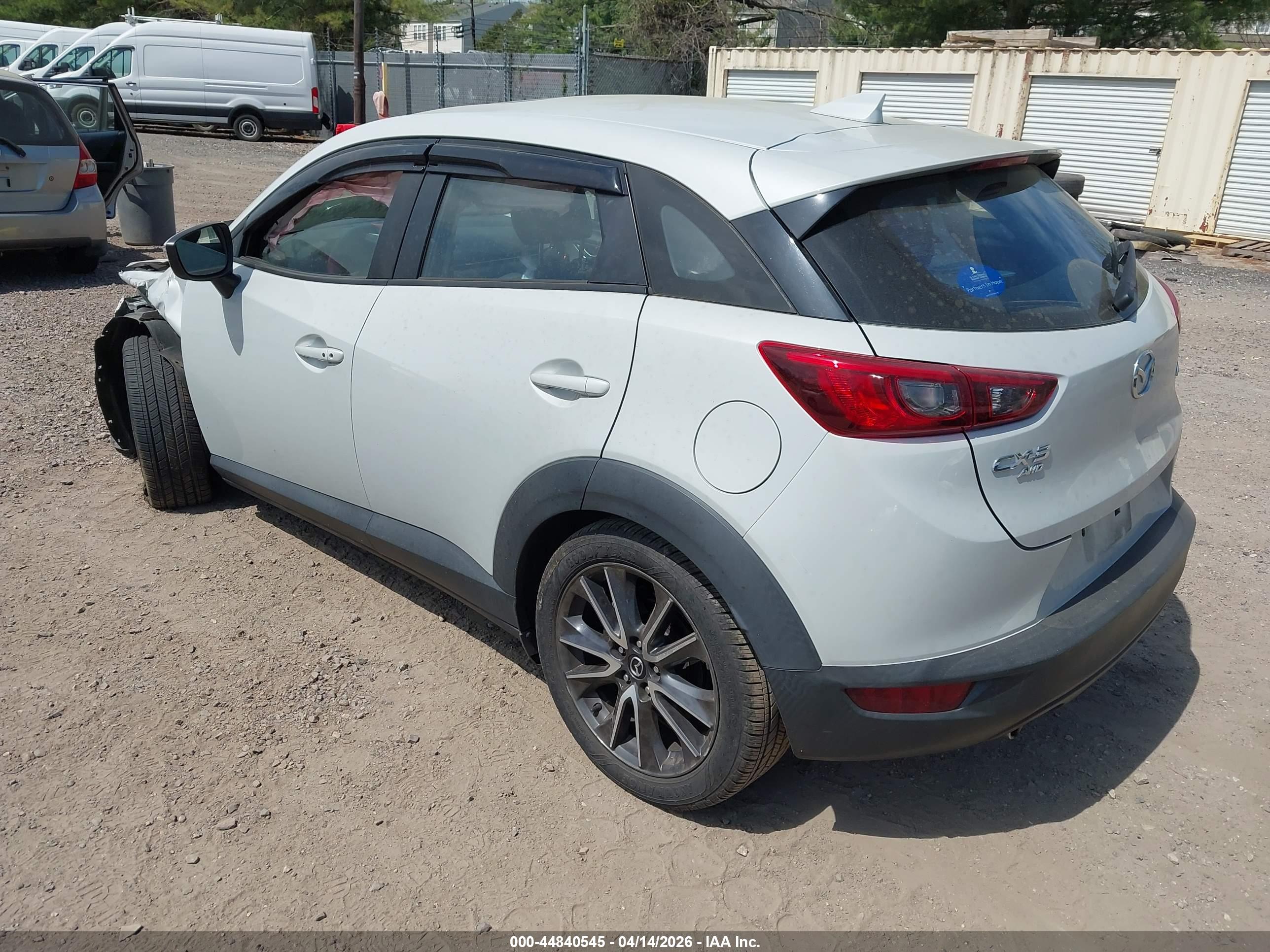 MAZDA CX-3 image 3