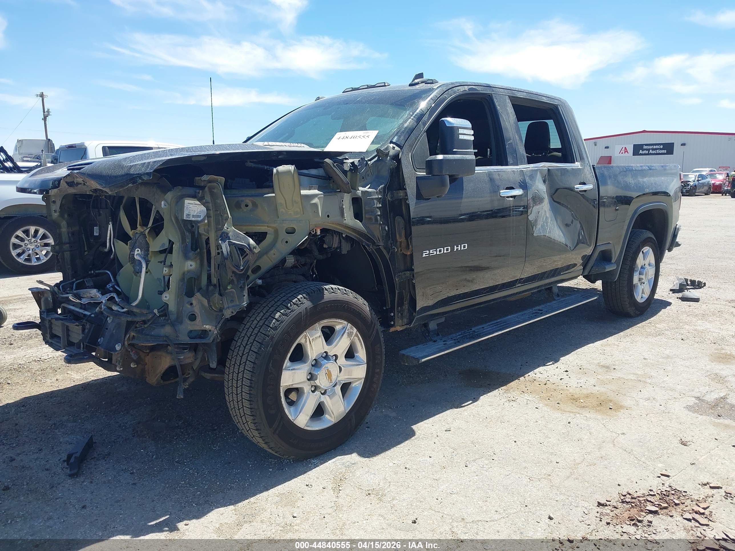 CHEVROLET SILVERADO image 2