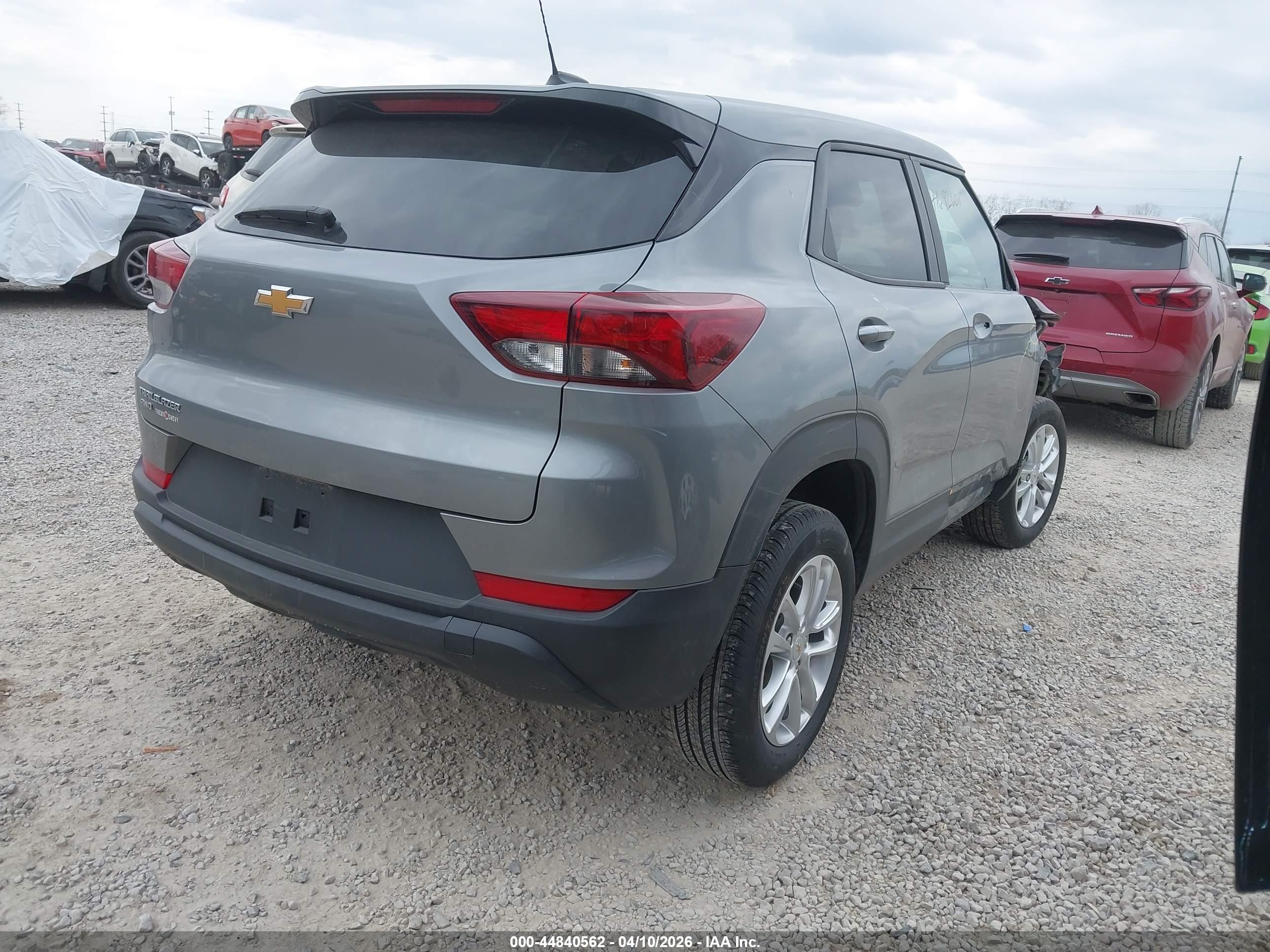 CHEVROLET TRAILBLAZER image 4