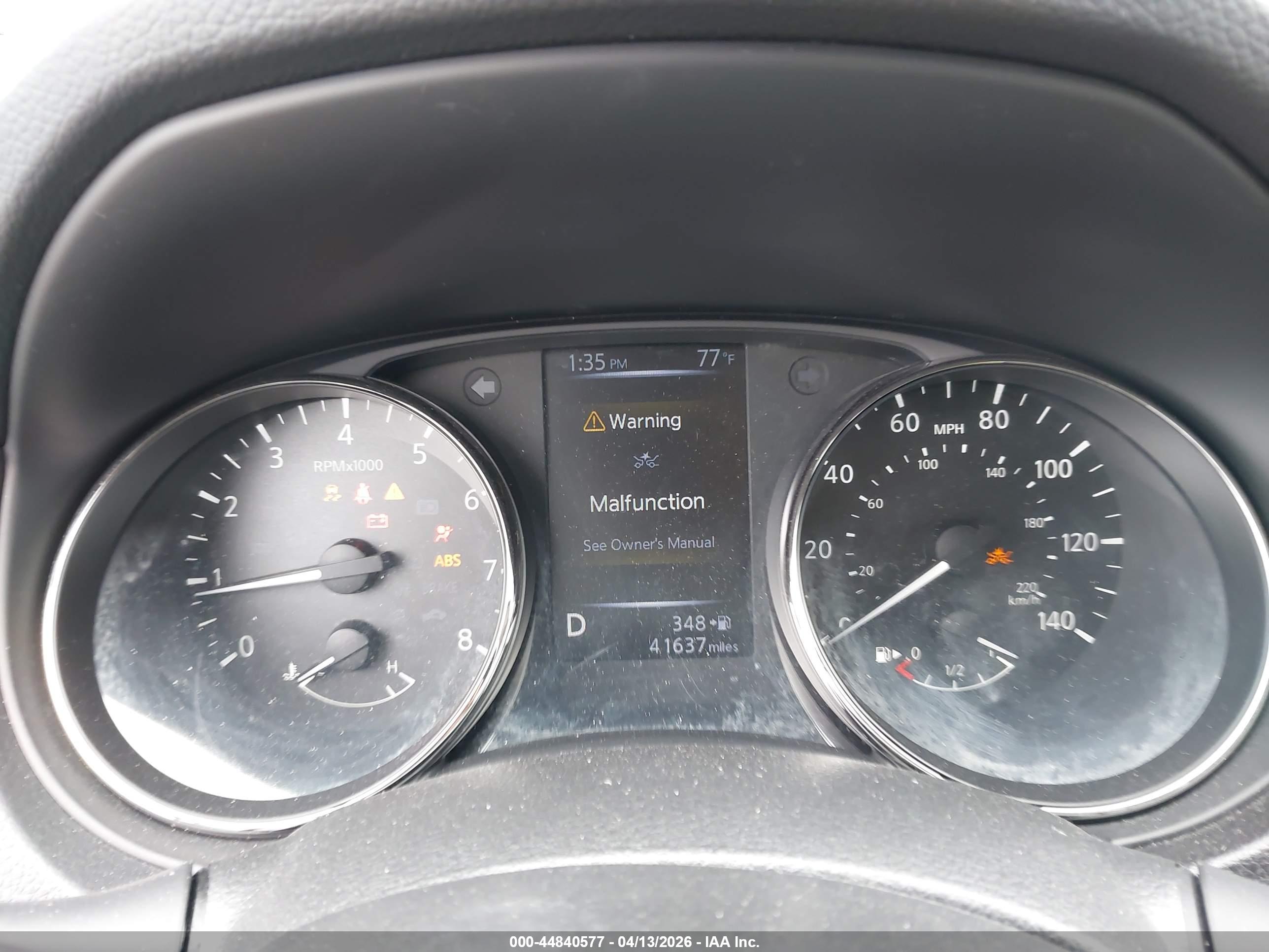 NISSAN ROGUE image 7