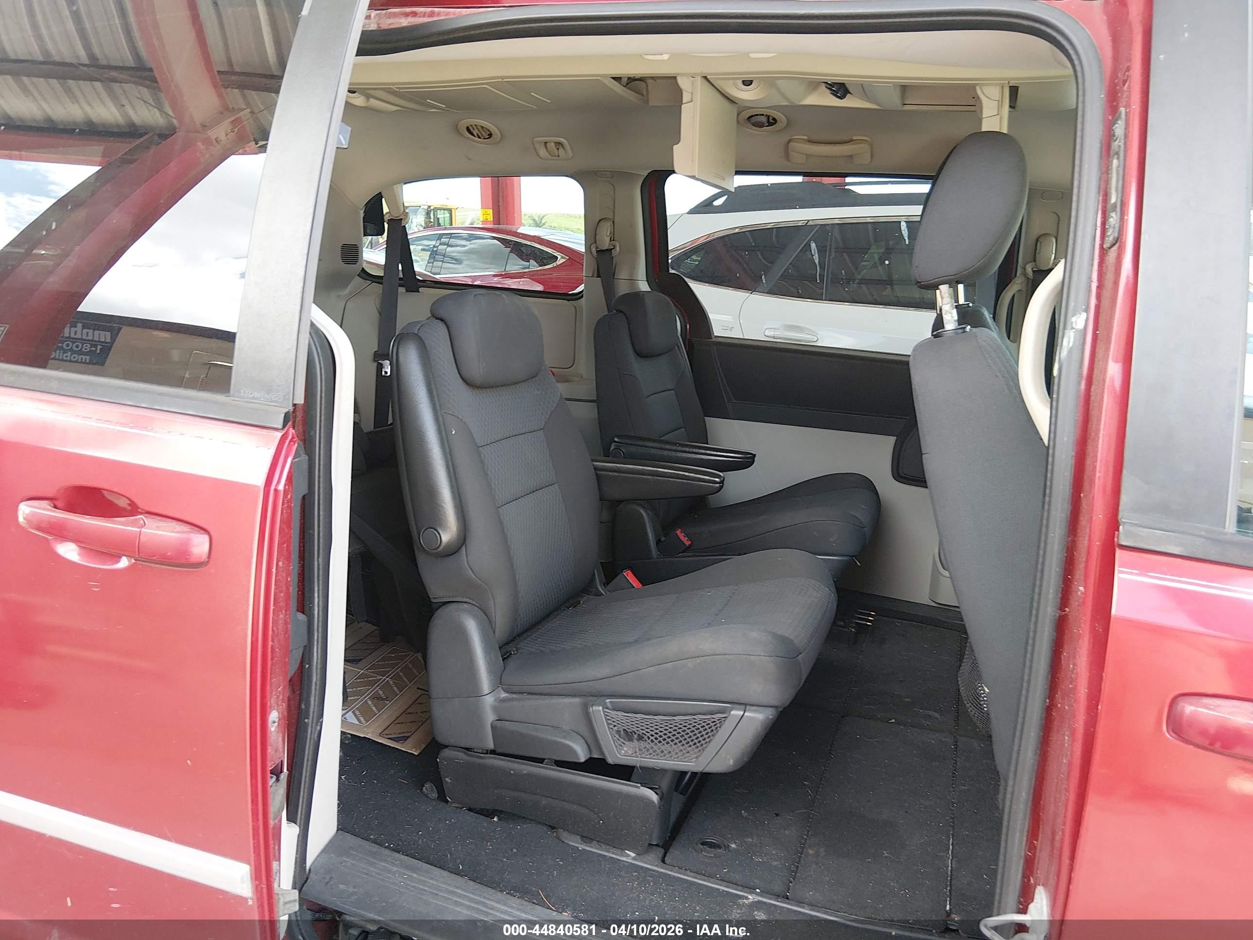 DODGE GRAND image 8