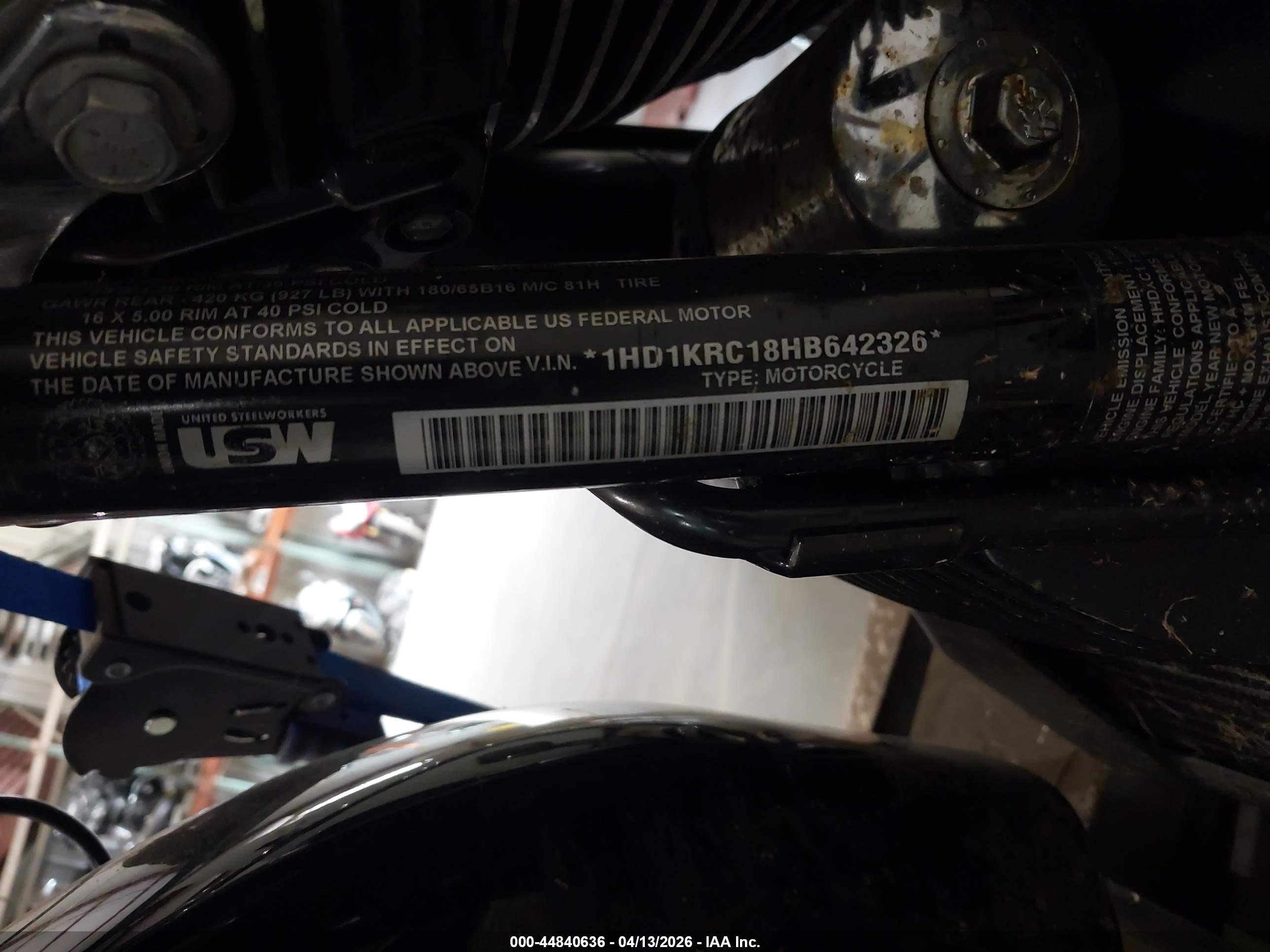 HARLEY-DAVIDSON FLHXS image 10