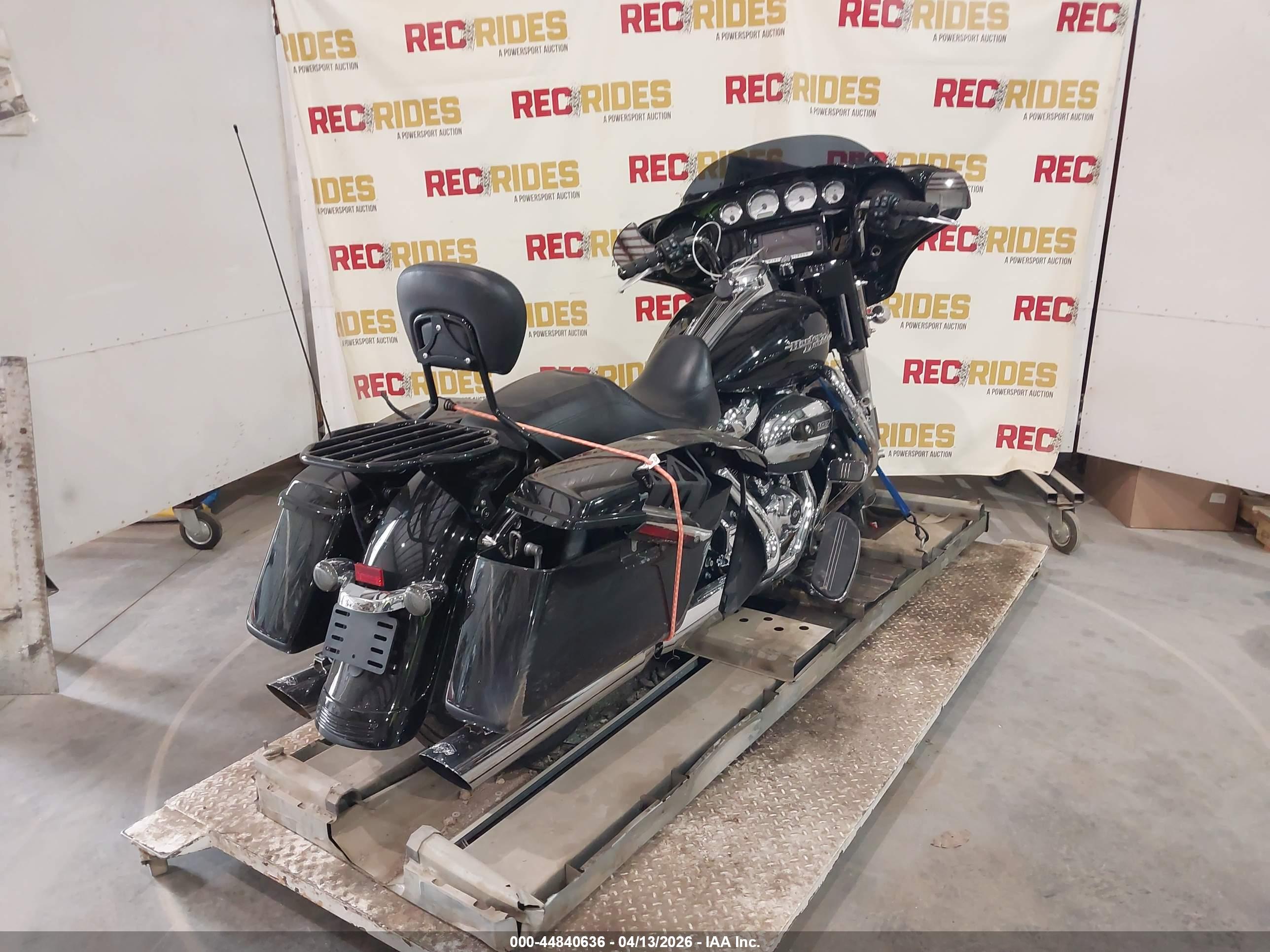 HARLEY-DAVIDSON FLHXS image 4